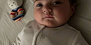 Mélyna a rejoint le concours — aidez-le/la à gagner de superbes lots ! baby, bed, blanket, bodypart, clothing, couch, cushion, face, finger, furniture, hand, head, homedecor, knitwear, newborn, person, photography, portrait, sweater, toy