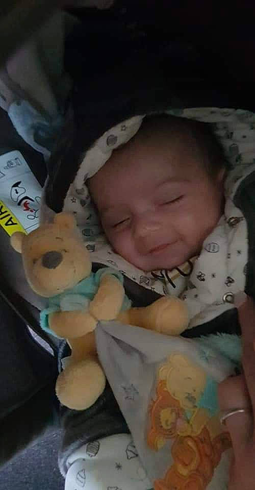 Kenzo participe au concours pour gagner de l'argent avec cette photo : arm, bedtime, cheek, child, day, eye, face, finger, forehead, head, infant, mouth, nap, nose, person, product, skin, sleep, toddler, toy