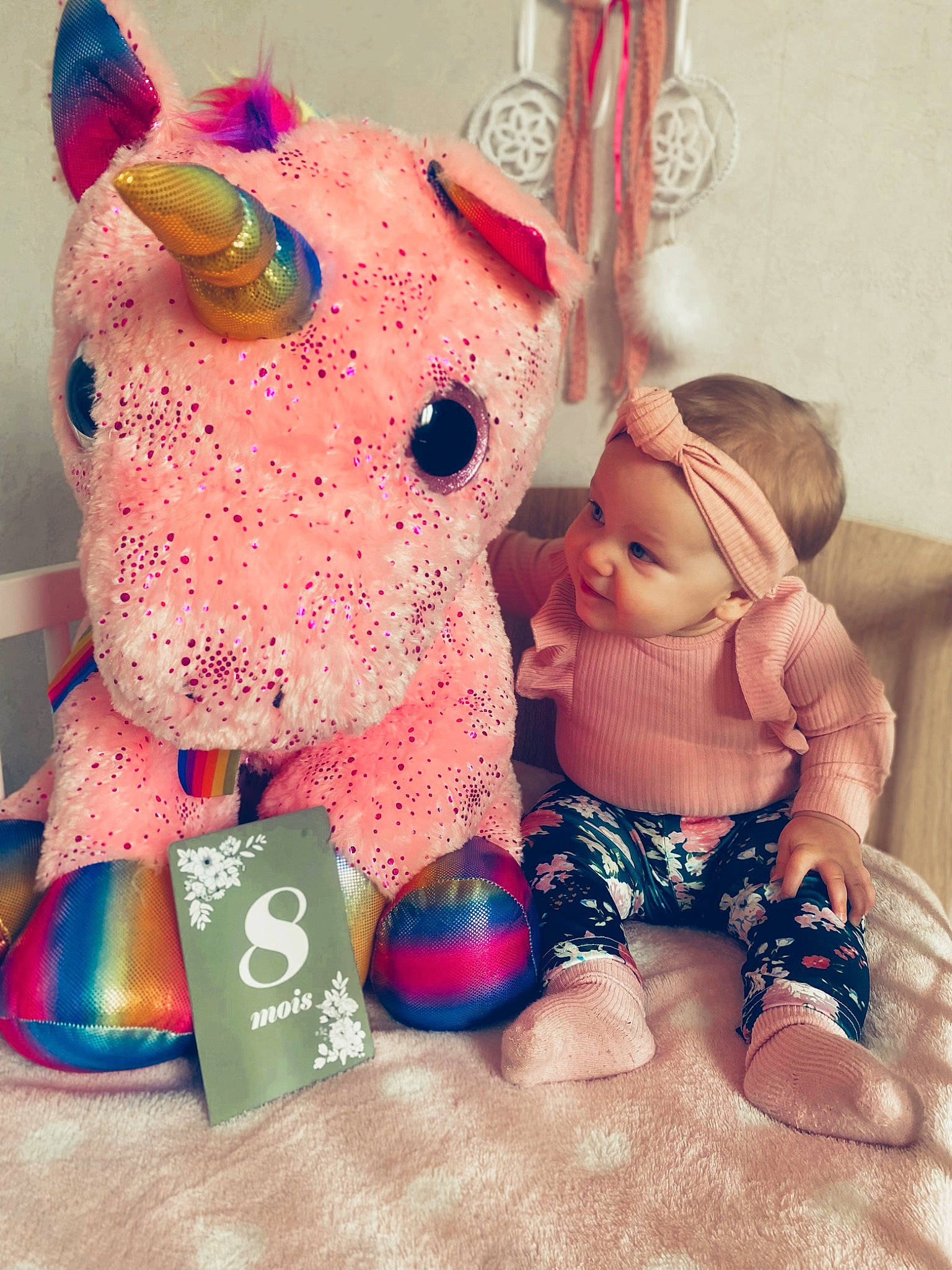 Lïyah participe au concours pour gagner de l'argent avec cette photo : animal_figure, art, baby, baby_toys, doll, fashion_accessory, fawn, foot, happy, headwear, love, magenta, party_supply, pattern, person, pink, plush, stuffed_toy, teddy_bear, textile