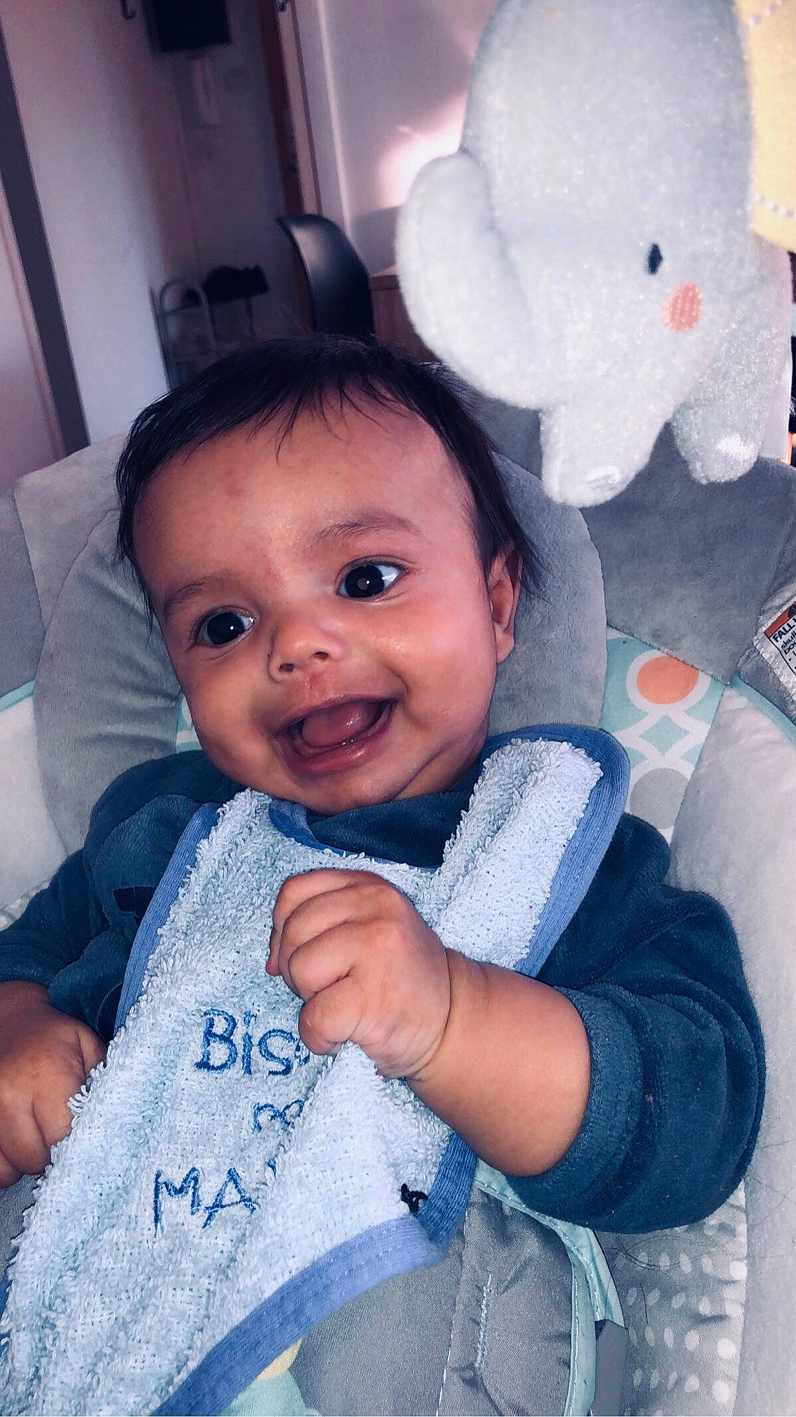 Kassim participe au concours pour gagner de l'argent avec cette photo : baby_toddler_clothing, cheek, chin, comfort, gesture, hair, happy, head, lip, mouth, neck, nose, organ, person, purple, skin, sleeve, smile, textile, toddler