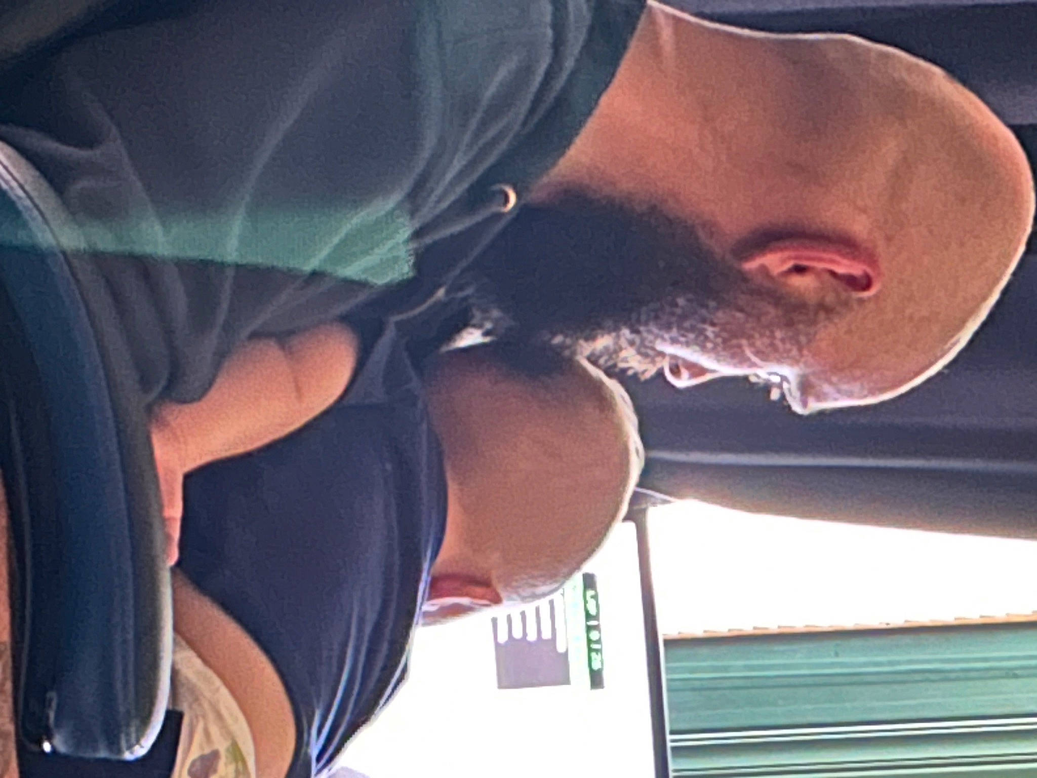 Leeroy is registered to the contest to win money with this photo: beard, cap, cool, elbow, eyewear, facial_hair, fun, gesture, glasses, hand, happy, hat, human_body, jaw, mammal, mouth, person, sleeve, sunglasses, tree