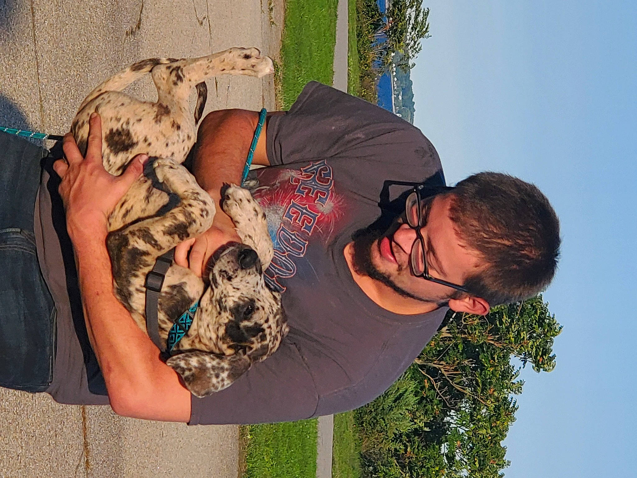 Indica joined the competition — help win amazing prizes! cool, eyewear, fun, gesture, glasses, grass, happy, leisure, love, people_in_nature, plant, sky, t_shirt, tree, vacation