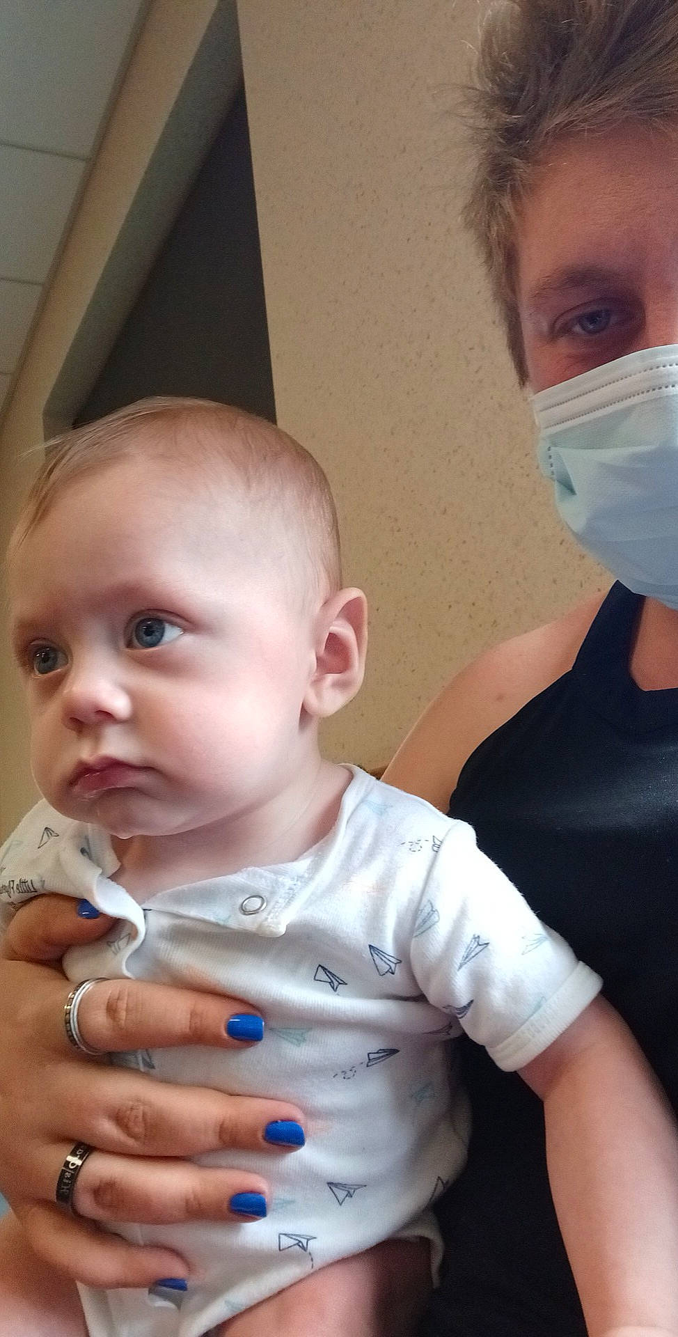 Clinton is registered to the contest to win money with this photo: cheek, chin, ear, eye, eyebrow, eyelash, face, hair, hand, head, human, joint, lip, mouth, muscle, neck, nose, organ, person, shoulder