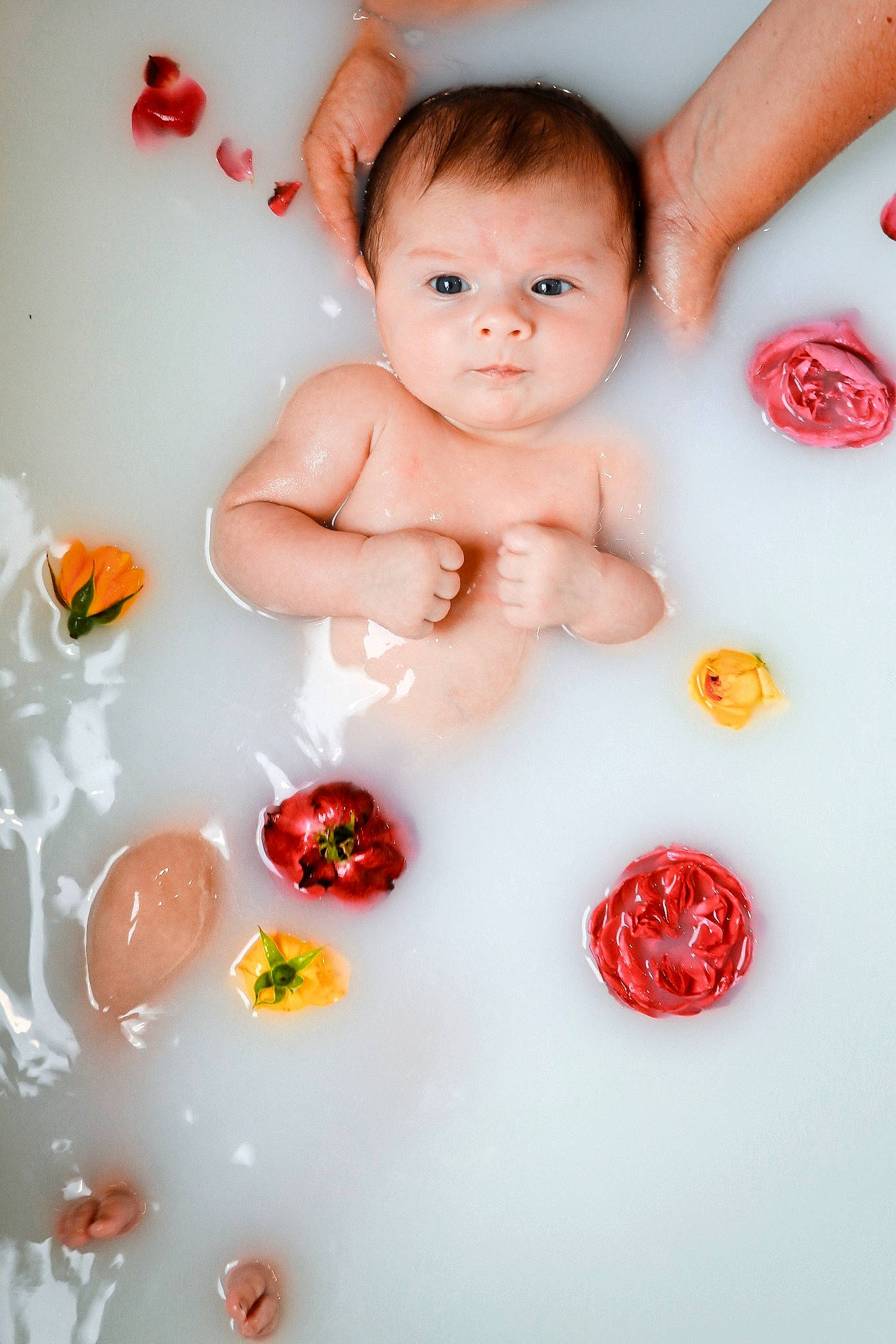 Lily participe au concours pour gagner de l'argent avec cette photo : baby, baby_products, bathing, chest, child, dishware, dress, drinkware, finger, gesture, hand, happy, lip, mouth, nail, person, pink, serveware, skin, sweetness