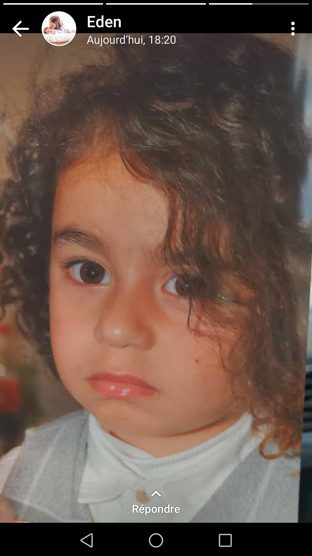 Gino a rejoint le concours — aidez-le/la à gagner de superbes lots ! black_hair, blond, brown_hair, cheek, child, chin, ear, eyebrow, eyelash, forehead, fun, happy, iris, lip, long_hair, neck, nose, person, skin, smile