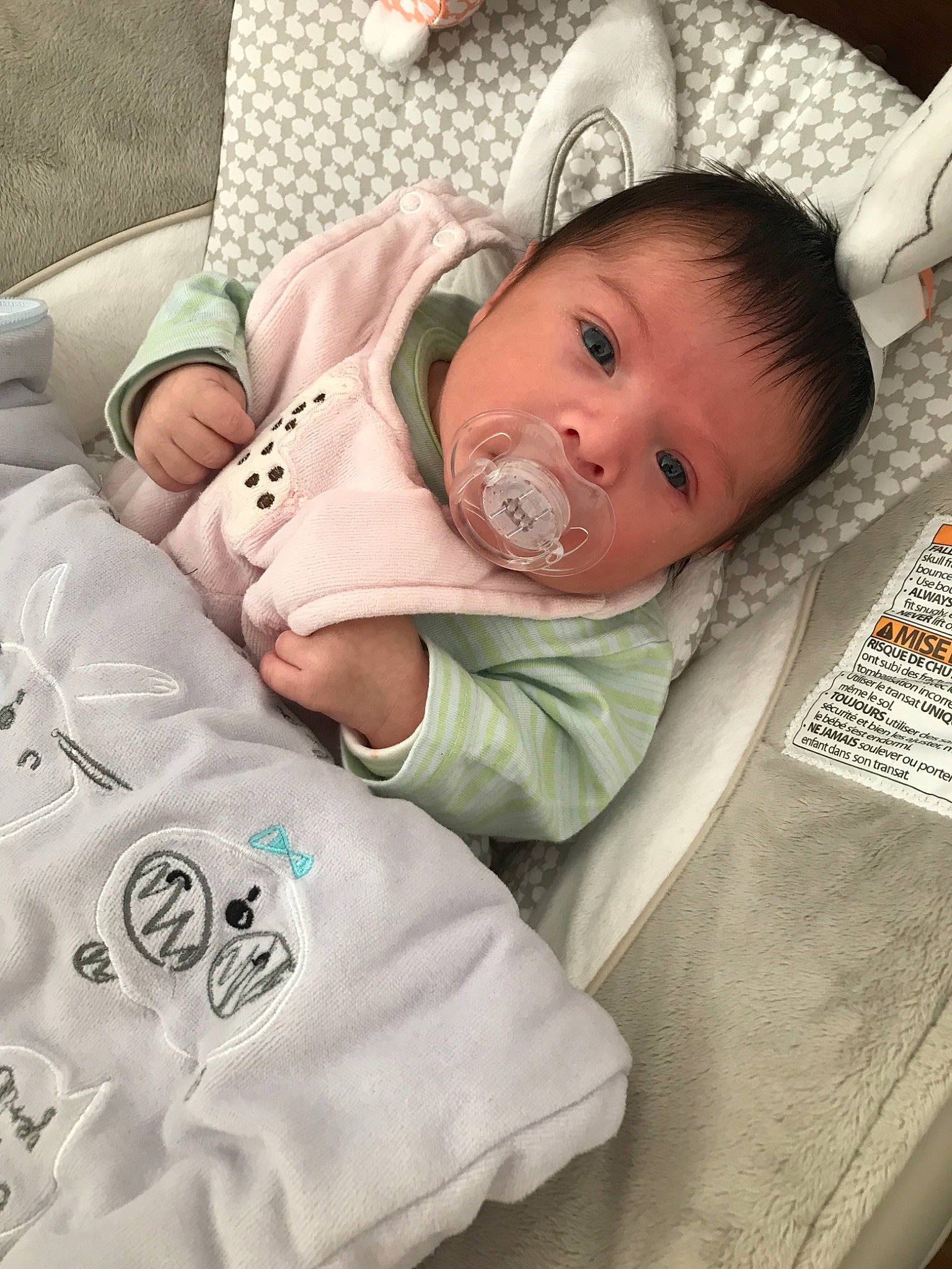 Elena a rejoint le concours — aidez-le/la à gagner de superbes lots ! baby, baby_sleeping, bedtime, birth, child, childbirth, person, product, toddler