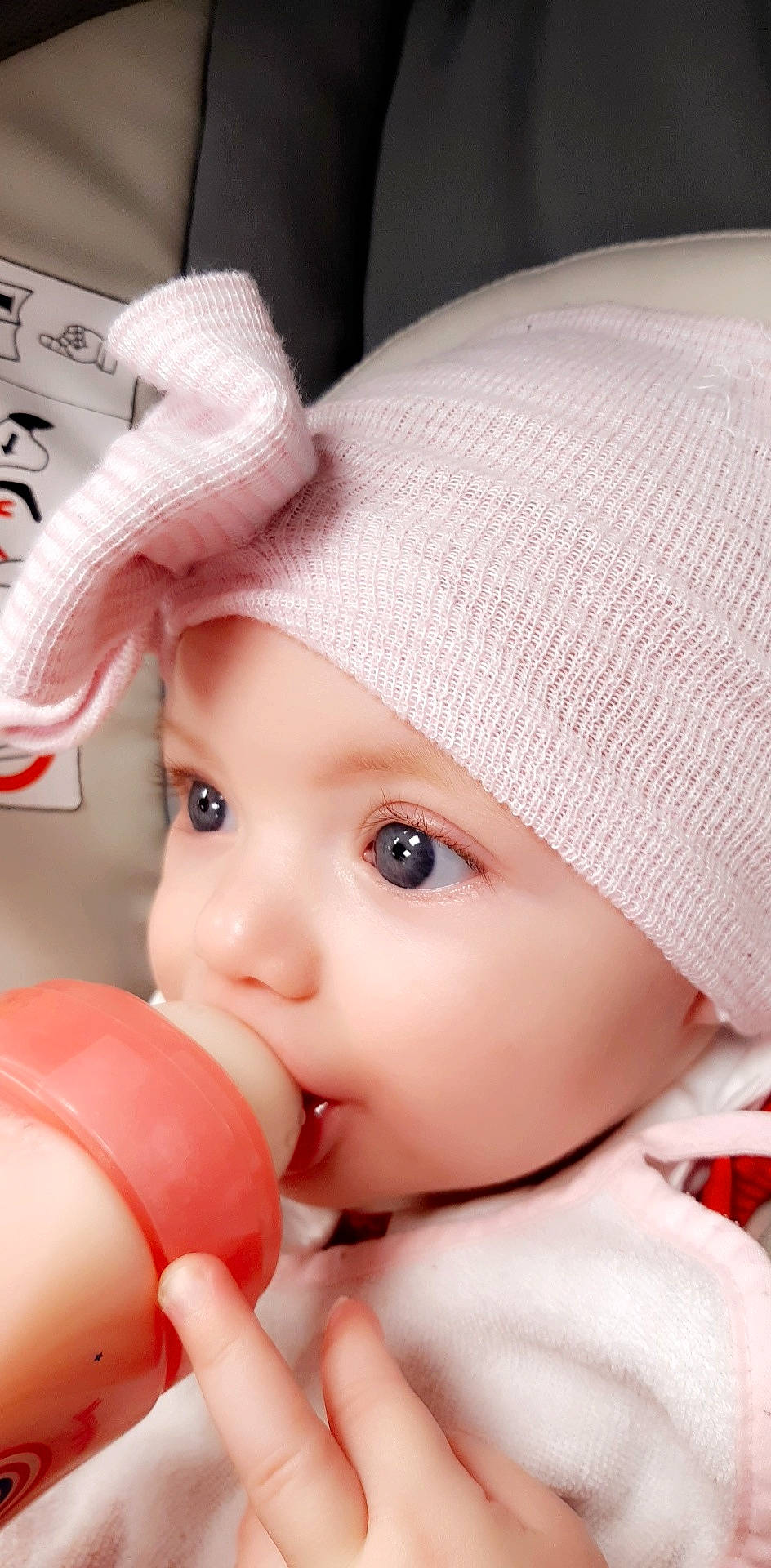 Heiana participe au concours pour gagner de l'argent avec cette photo : baby, beauty, bonnet, cheek, child, ear, headgear, headwear, lip, person, pink, skin, toddler