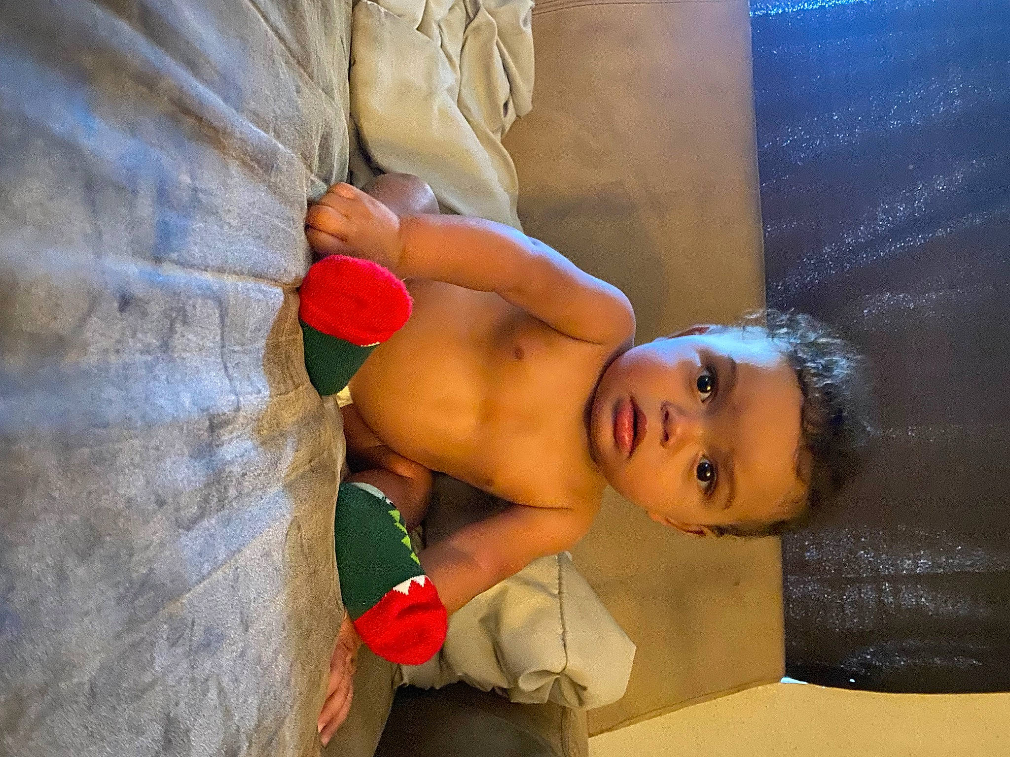 Koda is registered to the contest to win money with this photo: abdomen, arm, art, barechested, chest, elbow, finger, flash_photography, fun, happy, human_leg, joint, orange, person, room, skin, stomach, textile, thigh, toddler