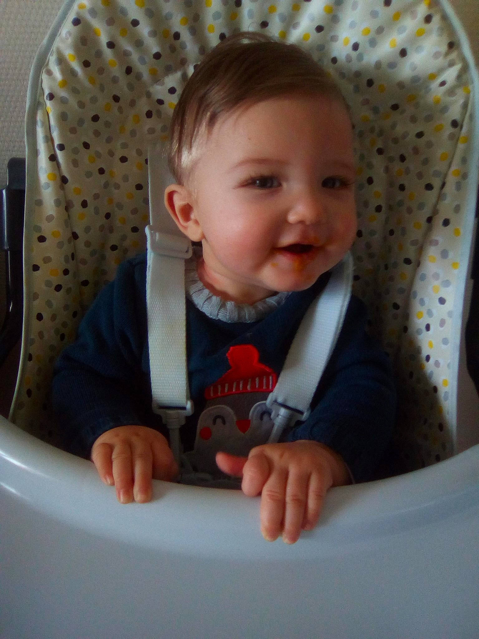 Nathan a rejoint le concours — aidez-le/la à gagner de superbes lots ! baby_products, cheek, child, day, finger, infant, iris, person, play, product, skin, toddler