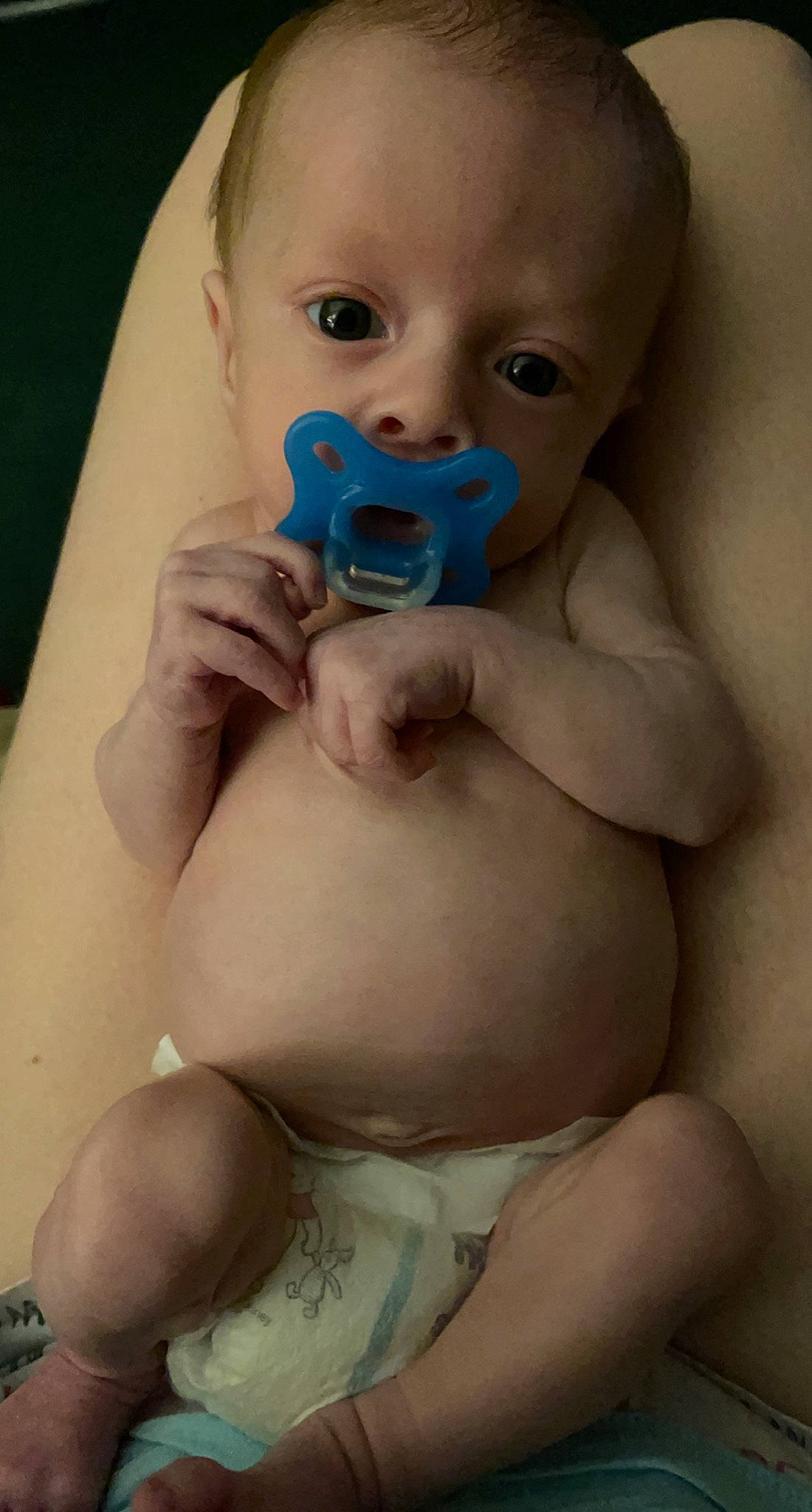 Corey is registered to the contest to win money with this photo: arm, cheek, ear, eye, eyebrow, eyelash, face, gesture, head, human_body, iris, jaw, joint, lip, mouth, neck, nose, person, skin, stomach