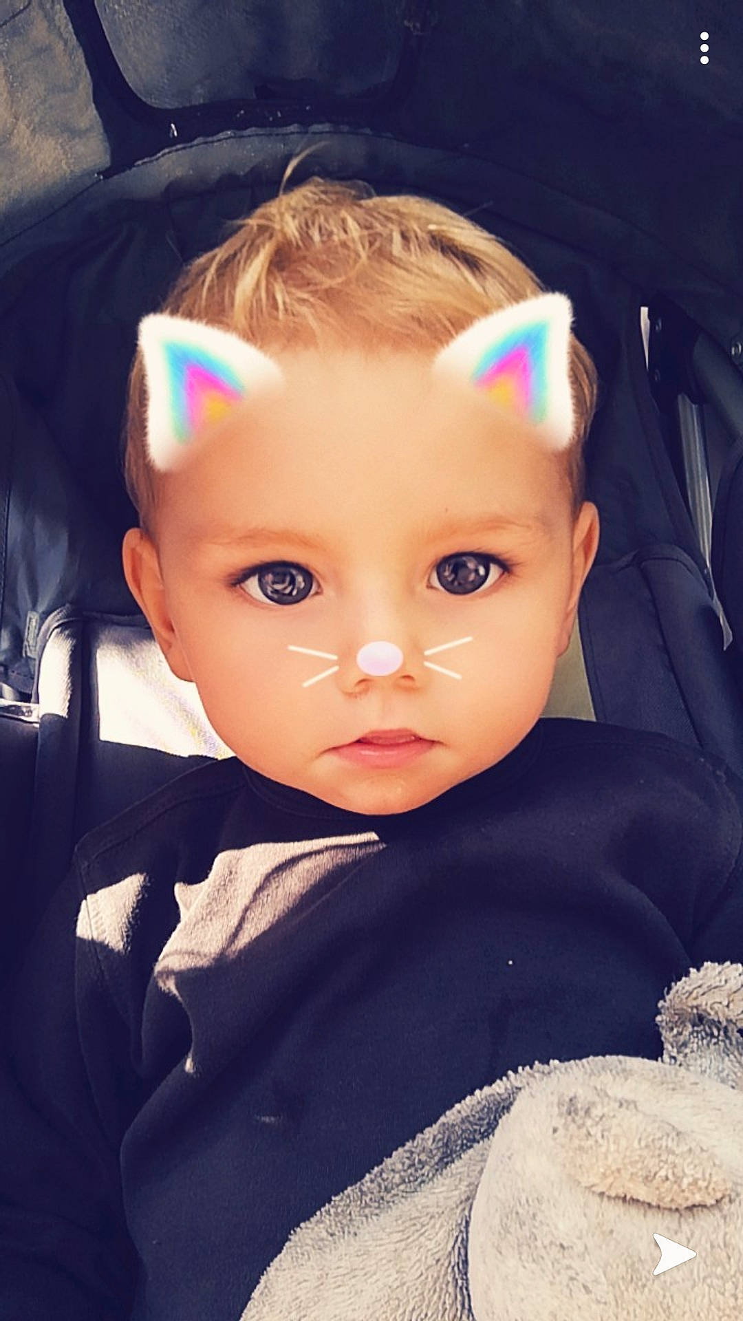 Ethan participe au concours pour gagner de l'argent avec cette photo : baby, blond, cheek, child, cool, doll, ear, eye, eyebrow, face, forehead, hair, head, iris, lip, nose, person, photography, skin, toddler