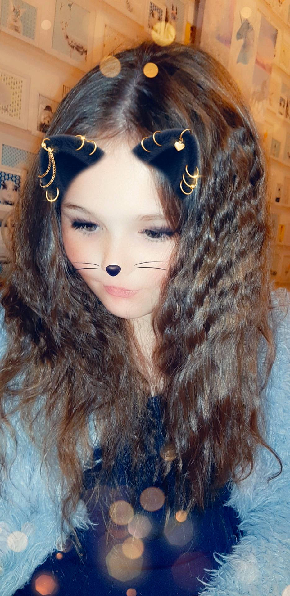 Shaya participe au concours pour gagner de l'argent avec cette photo : artificial_hair_integrations, beauty, black_hair, blond, brown, brown_hair, chin, doll, eyebrow, face, forehead, hair, hair_coloring, hairstyle, human, layered_hair, lip, long_hair, person, ringlet