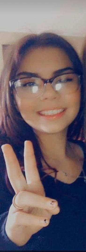 Gracie is registered to the contest to win money with this photo: cheek, eye, eyebrow, eyelash, eyewear, face, facial_expression, forehead, glasses, hair, hairstyle, happy, jaw, joy, lip, mouth, nose, organ, person, skin