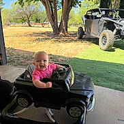 Oaklee is registered to the contest to win money with this photo: