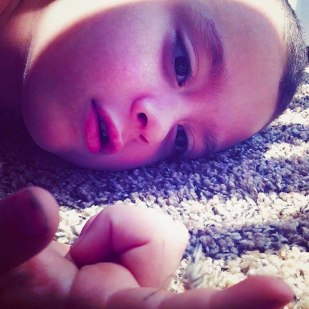 Dakota is registered to the contest to win money with this photo: blue, cloud, cool, eyebrow, eyelash, finger, forehead, gesture, happy, iris, jaw, lip, mouth, neck, nose, organ, person, photograph, skin, textile