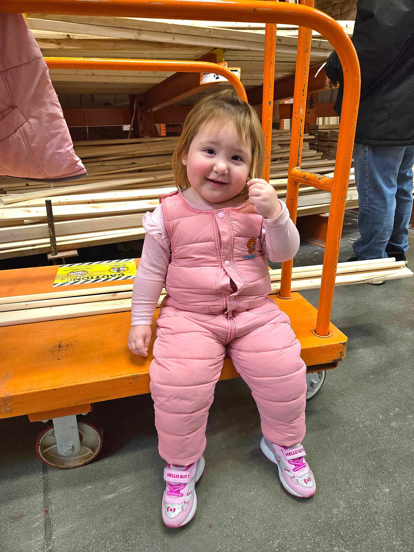 Ginevra is registered to the contest to win money with this photo: adult, bodypart, child, clothing, face, female, finger, footwear, girl, hand, head, male, man, pants, person, photography, plywood, portrait, shoe, wood