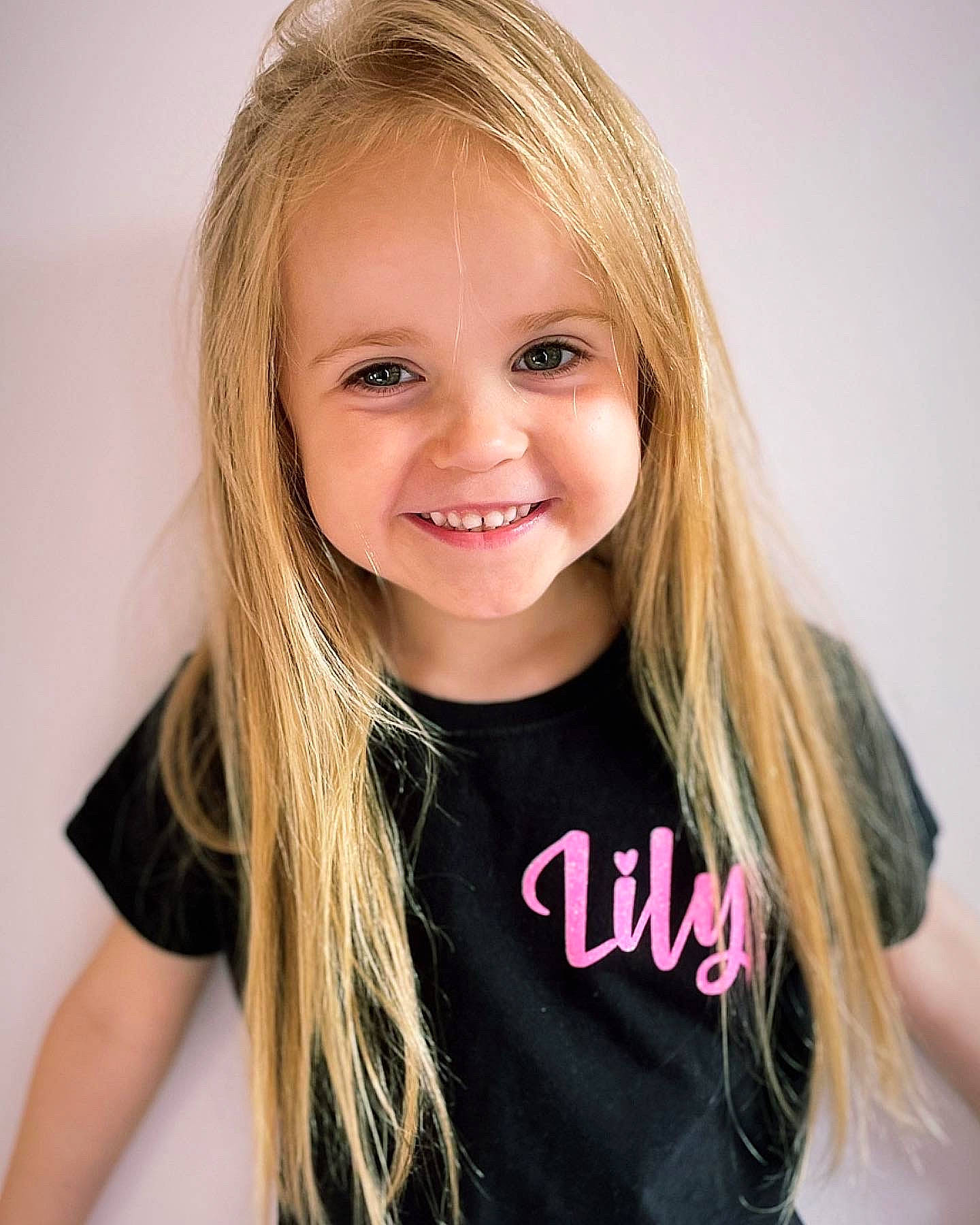 Lily joined the competition — help win amazing prizes! blond, brown_hair, cheek, child, eyebrow, eyelash, flash_photography, fun, gesture, happy, iris, joy, layered_hair, lip, long_hair, magenta, person, sleeve, smile, step_cutting