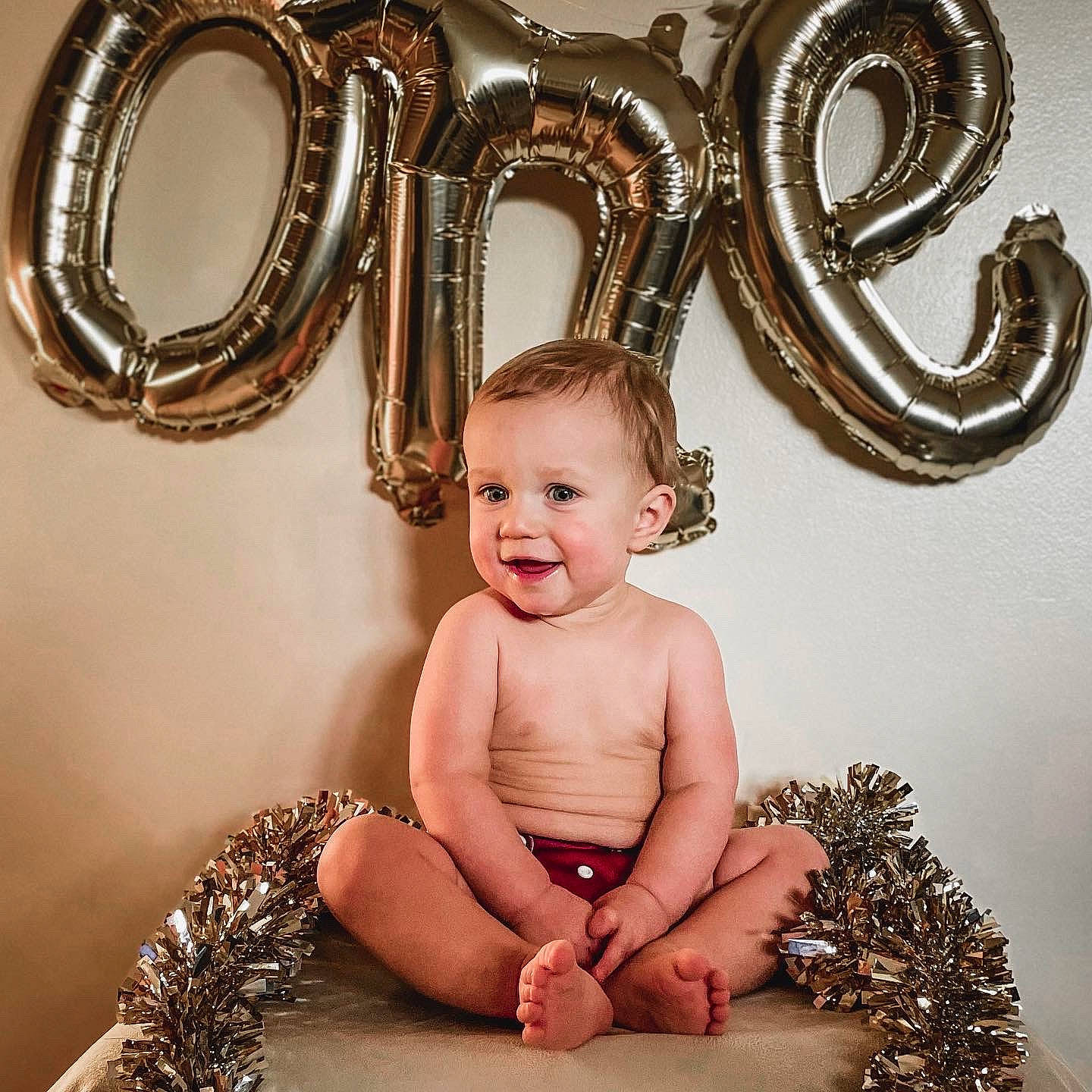 Beau is registered to the contest to win money with this photo: baby, baby_toddler_clothing, beauty, circle, event, eye, finger, flash_photography, fun, happy, head, human, human_body, jewellery, metal, organ, person, photograph, smile, toddler