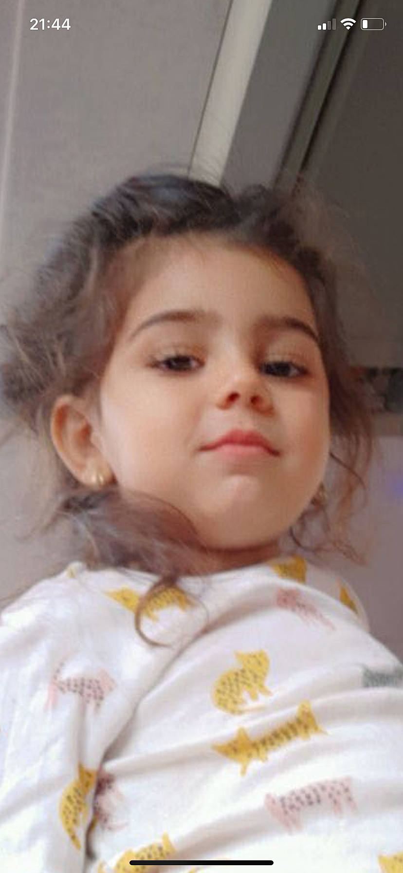 Rumyana participe au concours pour gagner de l'argent avec cette photo : baby_toddler_clothing, brown_hair, cheek, child, chin, ear, eyelash, forehead, hair, happy, jaw, lip, no_expression, nose, person, portrait_photography, skin, sleeve, throat, toddler