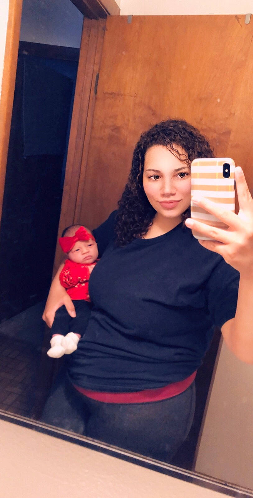 Lillyann joined the competition — help win amazing prizes! abdomen, black_hair, electronic_device, gadget, long_hair, person, photography, selfie, skin, smile