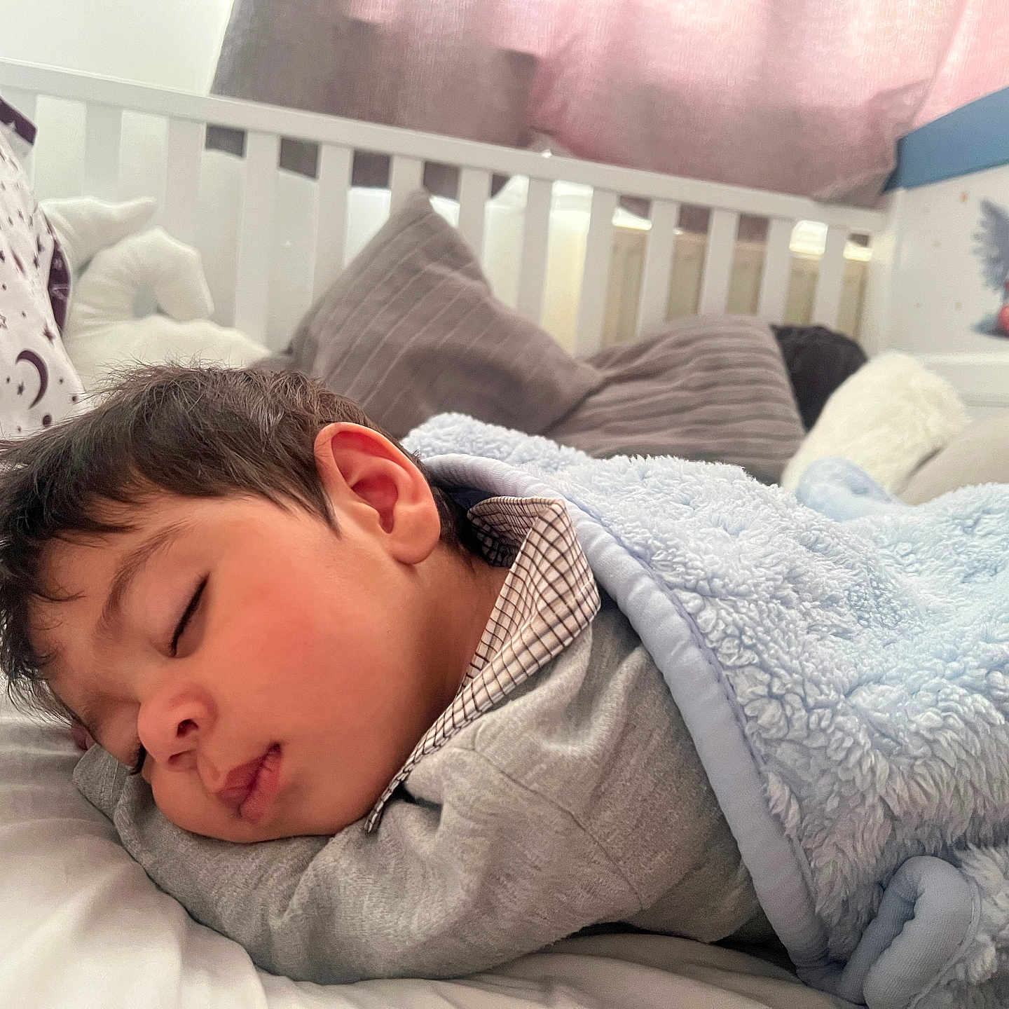 Agrin is registered to the contest to win money with this photo: angel, bed, blanket, child, clothing, cozy, curtain, cute, decor, face, head, home, indoors, nap, peaceful, pillow, rest, sleeping, soft, toddler