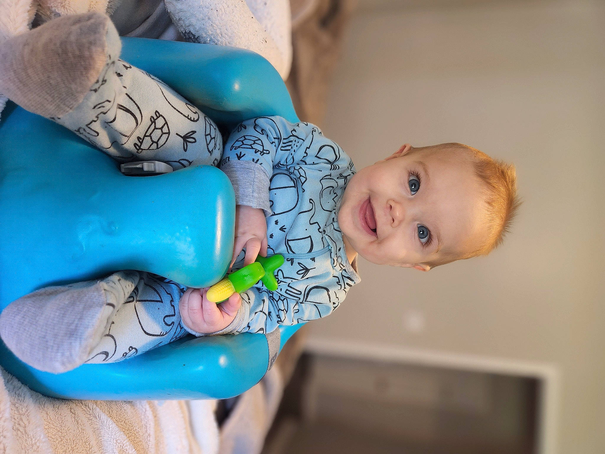 Cillian is registered to the contest to win money with this photo: arm, child, dress, finger, fun, gesture, hand, happy, human_body, joint, joy, leg, leisure, nail, person, shoulder, skin, smile, standing, thigh