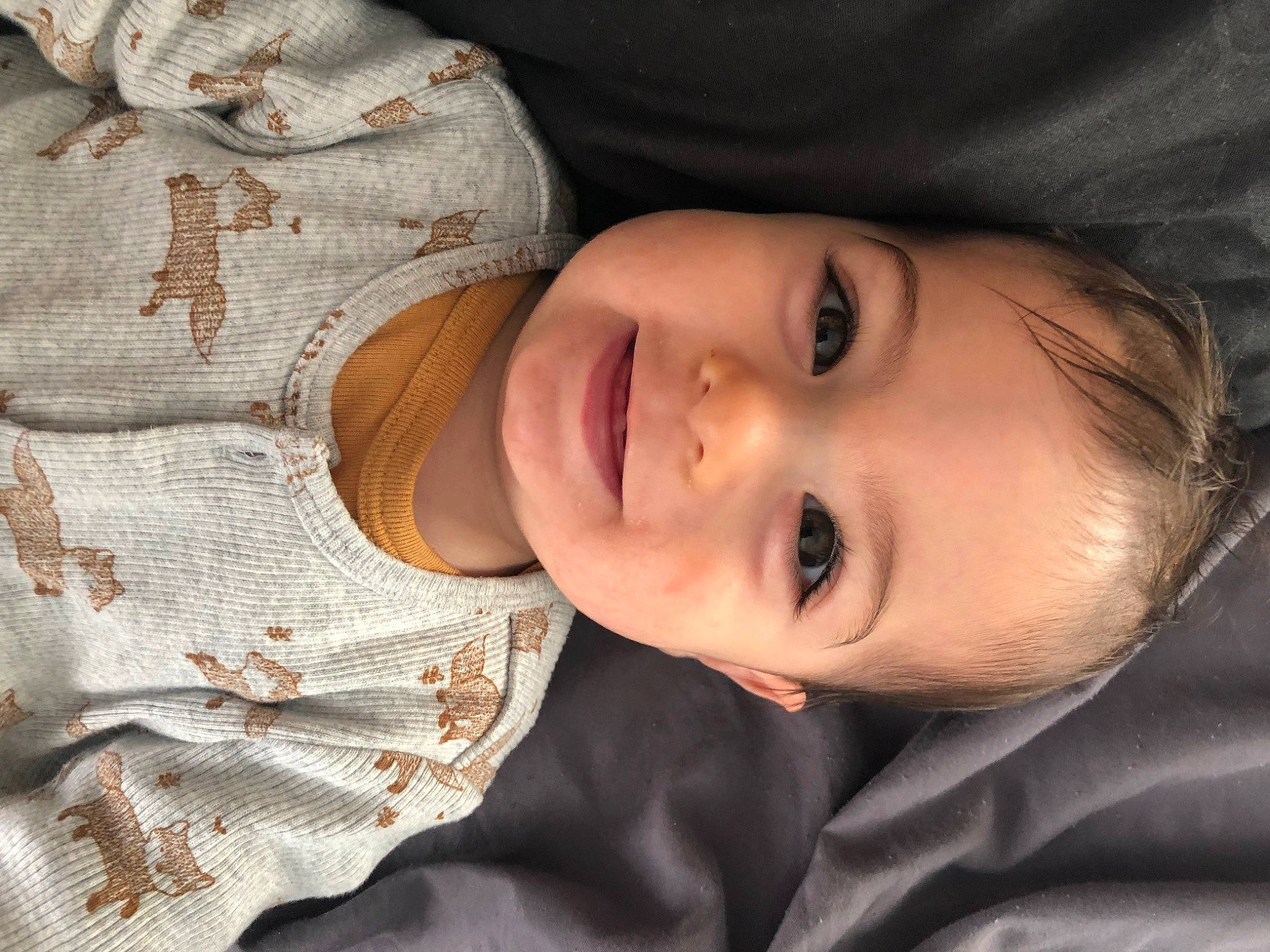 Adam a rejoint le concours — aidez-le/la à gagner de superbes lots ! cheek, chin, eye, eyebrow, eyelash, facial_expression, forehead, hairstyle, head, human, human_body, lip, mouth, nose, organ, outerwear, person, plant, skin, smile