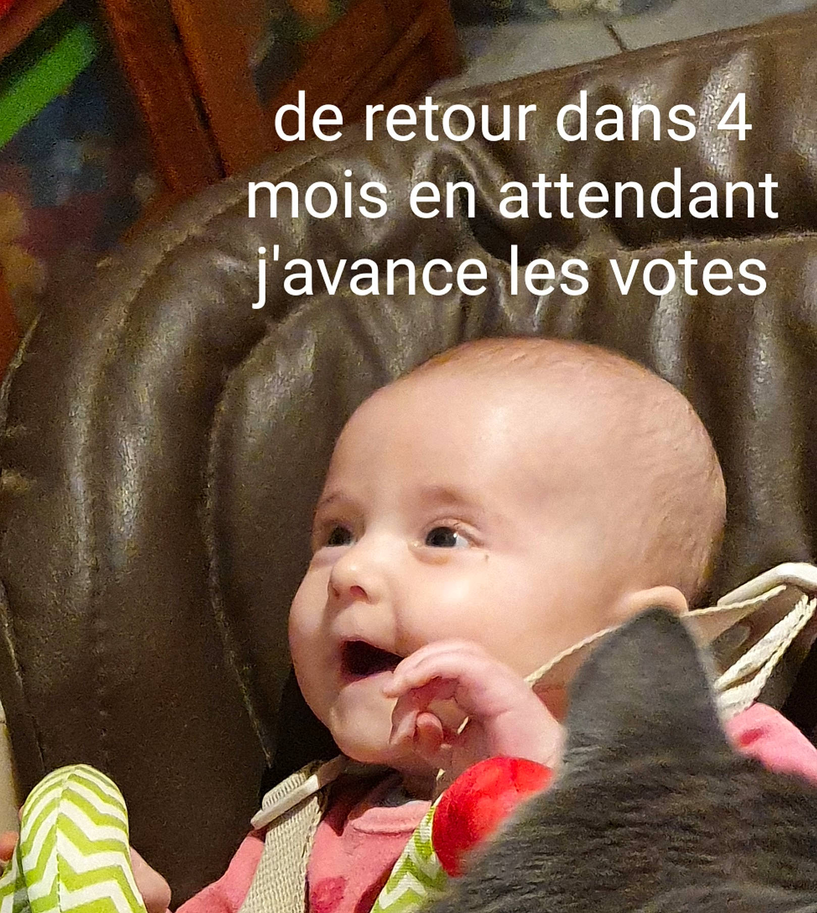 Chloé a rejoint le concours — aidez-le/la à gagner de superbes lots ! baby, baby_toddler_clothing, cheek, chin, comfort, ear, eye, eyebrow, face, finger, happy, head, lip, mammal, mouth, nose, person, product, skin, smile