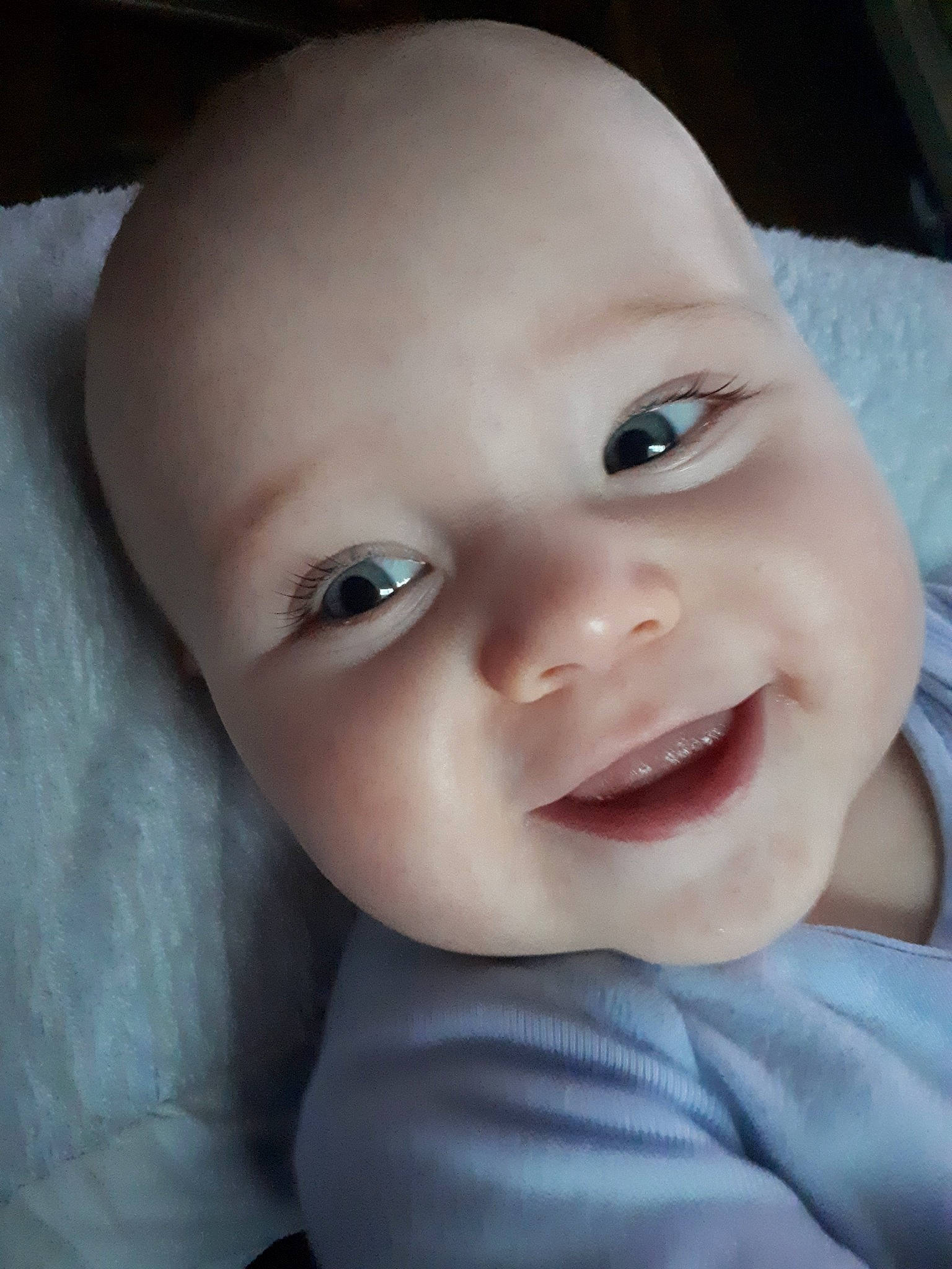 Mélina a rejoint le concours — aidez-le/la à gagner de superbes lots ! baby, baby_making_funny_faces, beauty, cheek, child, chin, close_up, eye, eyebrow, face, facial_expression, forehead, head, iris, lip, mouth, nose, person, skin, smile