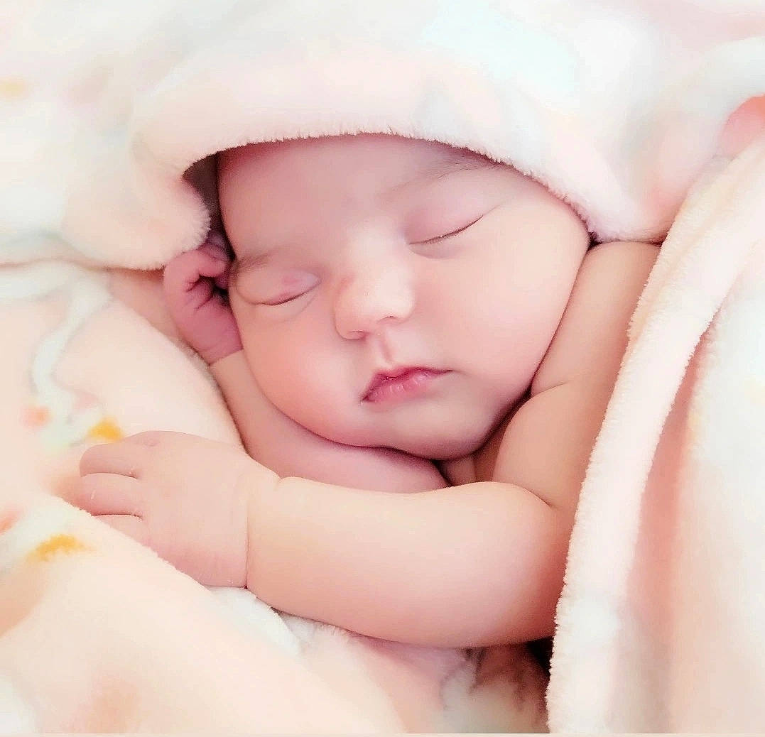 Aliana is registered to the contest to win money with this photo: baby, baby_sleeping, baby_toddler_clothing, bedtime, cap, cheek, comfort, eye, eyelash, fashion_accessory, finger, gesture, happy, headwear, iris, lip, nail, nose, person, pink