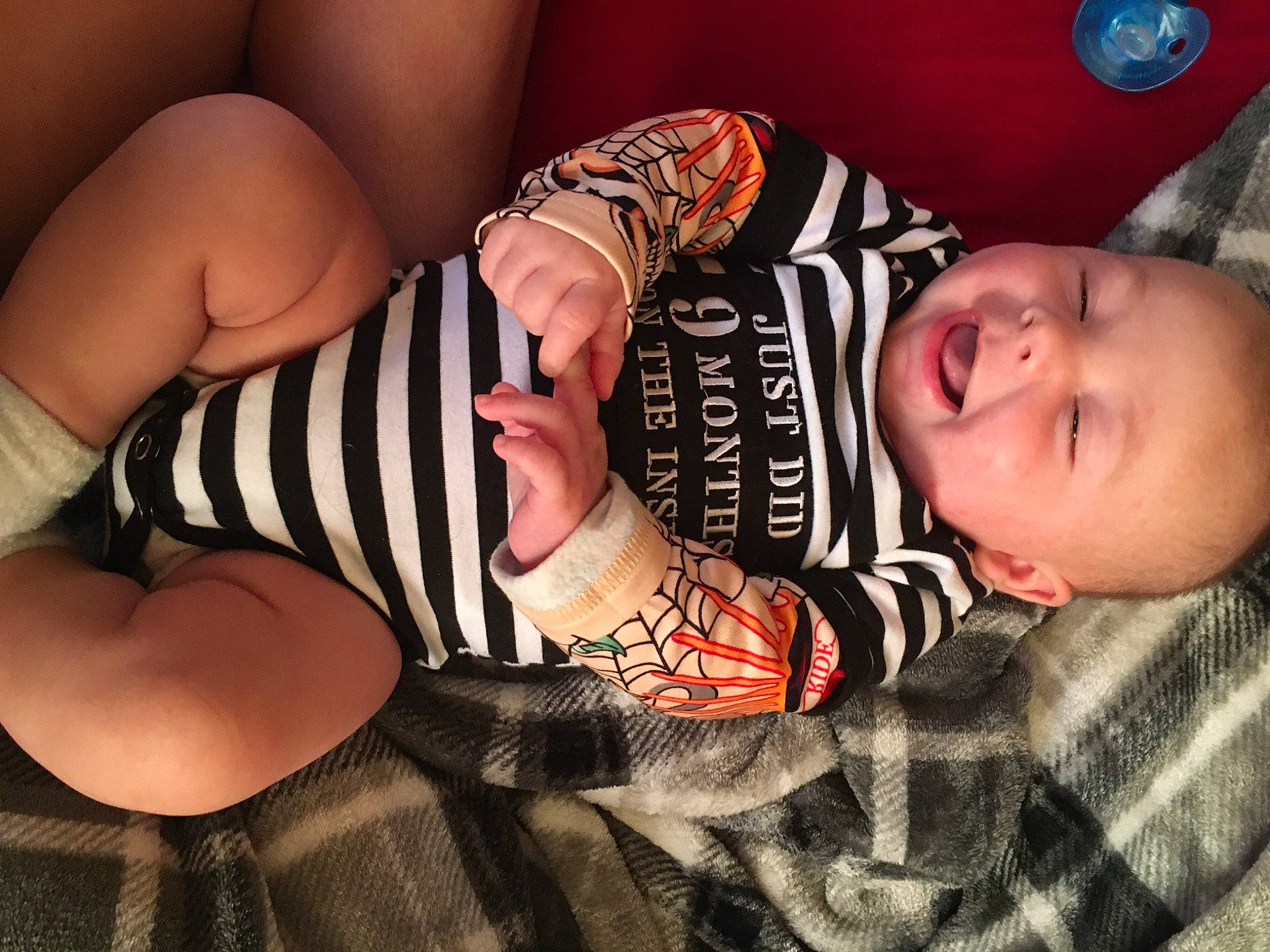 Wesson joined the competition — help win amazing prizes! body_jewelry, bracelet, flesh, person, plaid, stocking, thigh, wrist