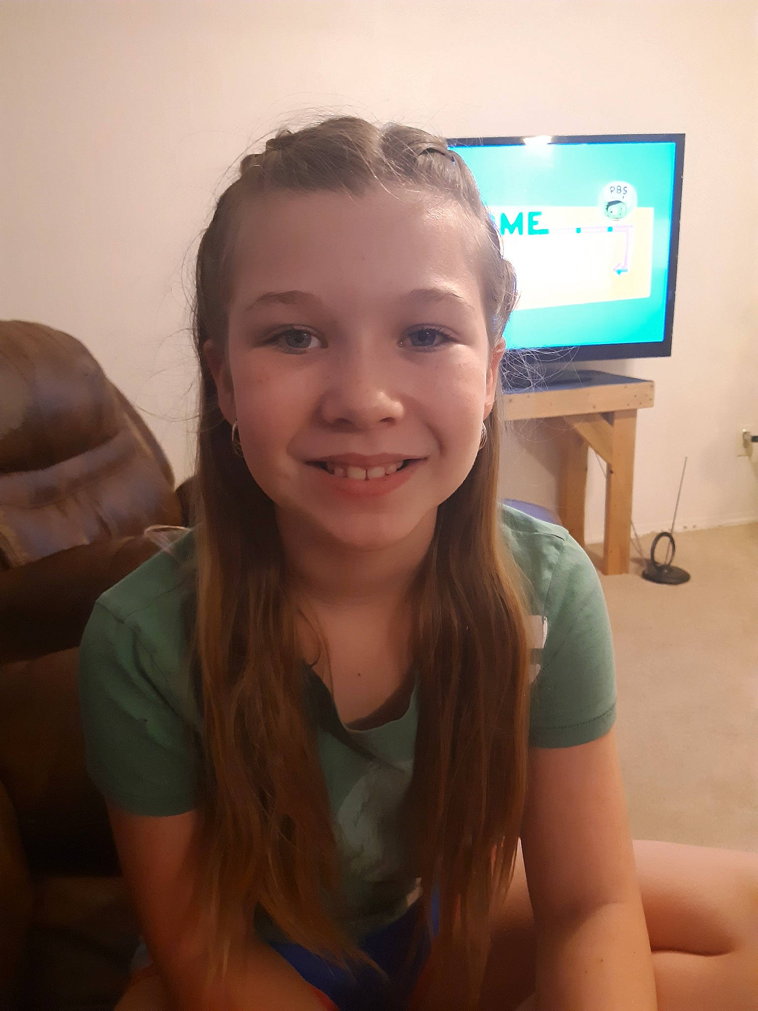 Alexus joined the competition — help win amazing prizes! arm, chin, eyebrow, face, facial_expression, forehead, fun, hair, hairstyle, head, jaw, joy, long_hair, mouth, nose, organ, person, selfie, skin, smile