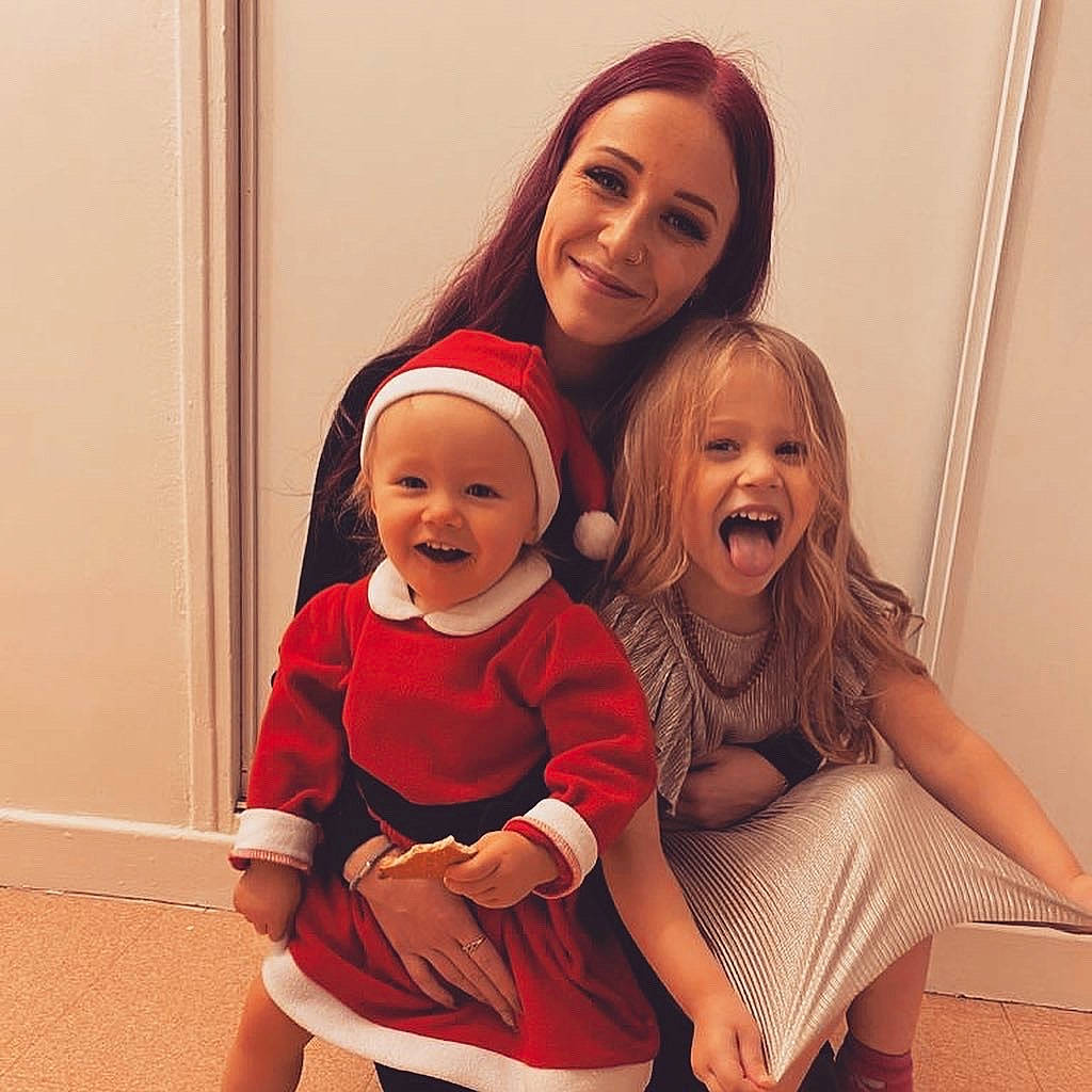 Cecilia participe au concours pour gagner de l'argent avec cette photo : baby, baby_toddler_clothing, child, comfort, eye, face, facial_expression, family, happy, head, headwear, human, joy, lap, laugh, love, mouth, nose, person, smile