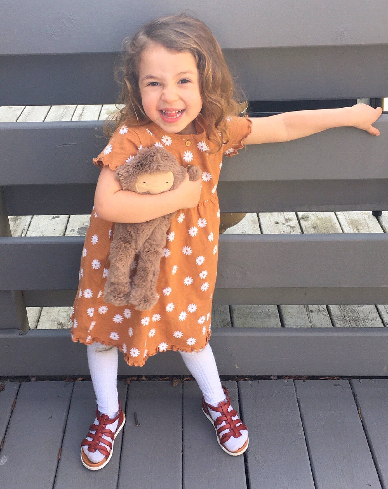 Kinzley is registered to the contest to win money with this photo: arm, dress, eye, face, footwear, hair, hairstyle, hand, happy, head, human_body, joint, joy, knee, leg, organ, person, shoe, sleeve, smile