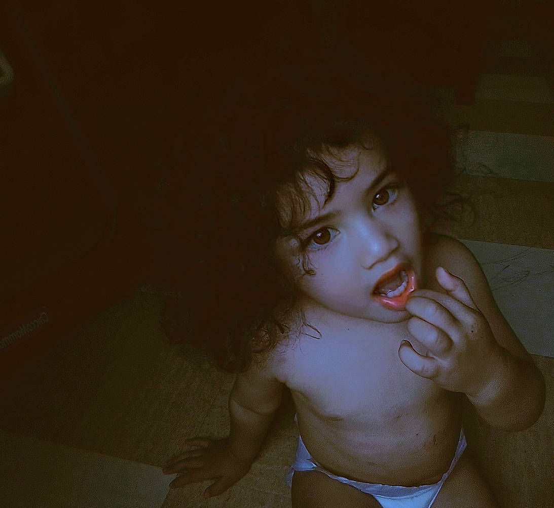 Isabella a rejoint le concours — aidez-le/la à gagner de superbes lots ! barechested, cheek, chest, child, eye, face, fun, hand, head, lip, muscle, neck, nose, photography, portrait, room, skin, toddler, trunk