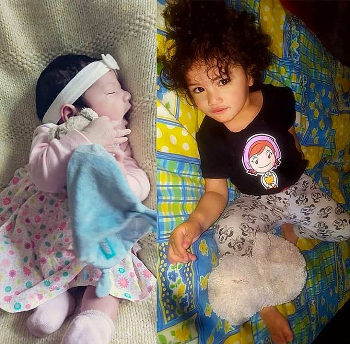 Isabella a rejoint le concours — aidez-le/la à gagner de superbes lots ! brown_hair, cheek, child, doll, hand, love, pattern, person, plush, sibling, skin, stuffed_toy, textile, toddler, toy, yellow