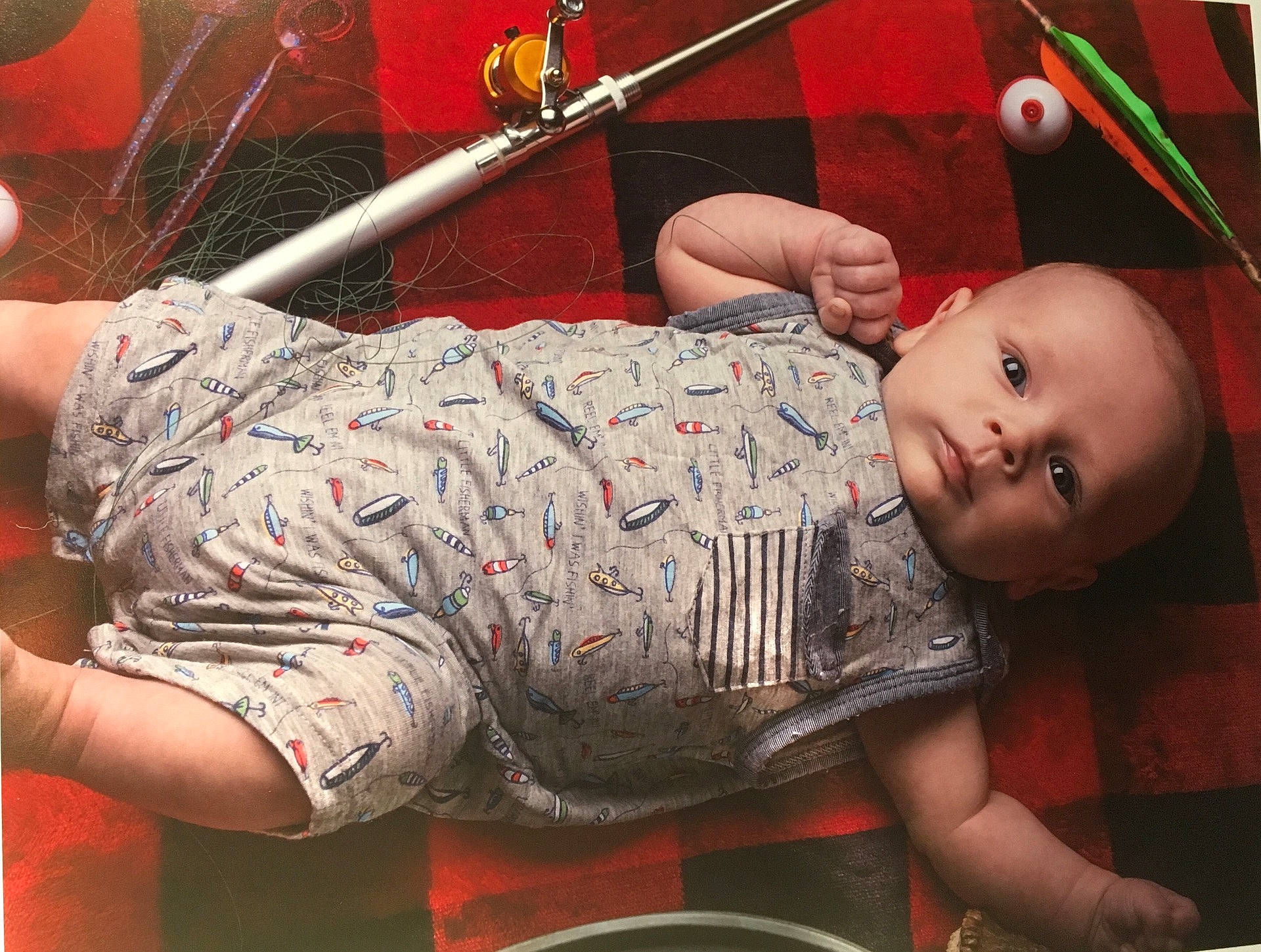 Silas is registered to the contest to win money with this photo: arm, child, finger, girl, hand, human_body, infant, mouth, person, product, toddler