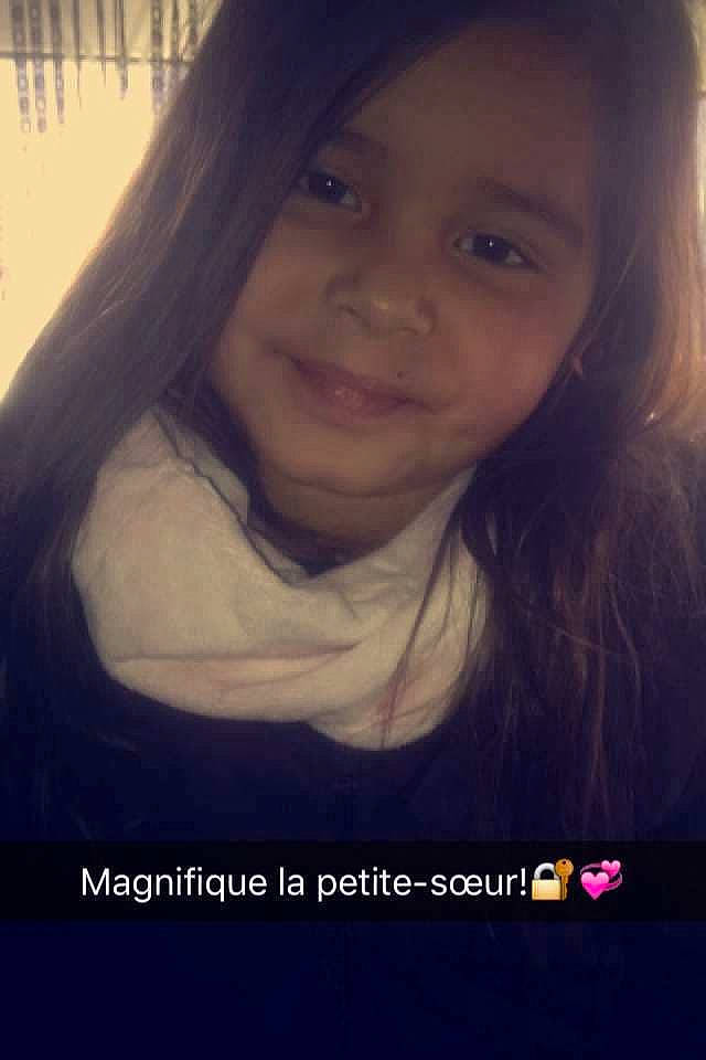 Maya participe au concours pour gagner de l'argent avec cette photo : bangs, beauty, cloud, cool, eye, eyebrow, eyelash, face, flash_photography, forehead, hairstyle, happy, iris, jaw, joy, lip, mouth, nose, organ, person