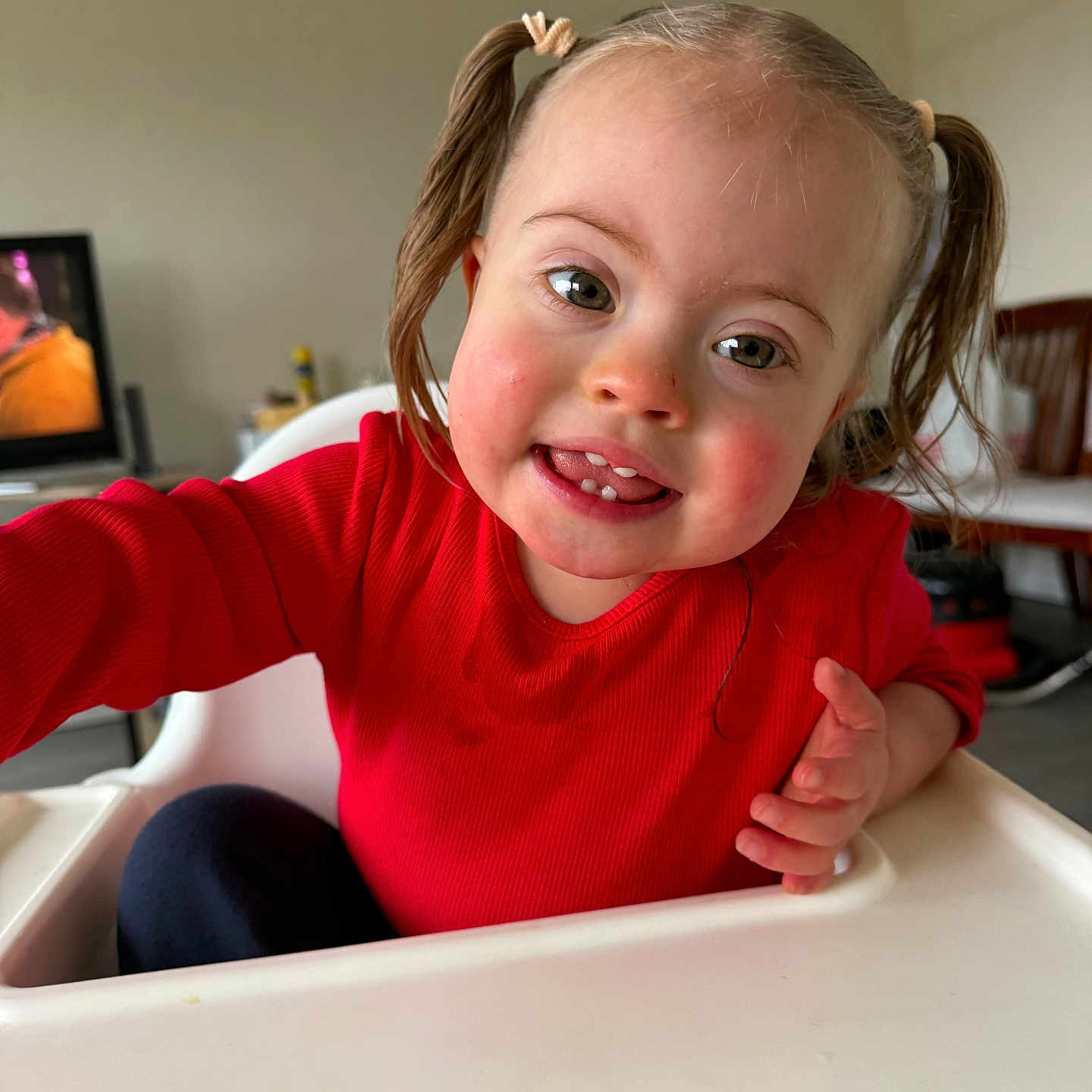 Athena Rose is registered to the contest to win money with this photo: baby, bodypart, computerhardware, electronics, face, finger, hand, happy, hardware, head, monitor, mouth, person, photography, portrait, screen, sink, smile, teeth, tv