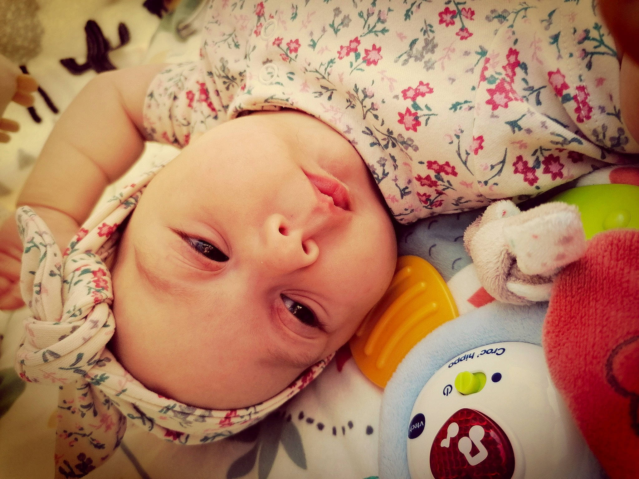 Spencer participe au concours pour gagner de l'argent avec cette photo : baby, baby_products, baby_sleeping, bedtime, birth, cheek, child, ear, eye, face, finger, head, lip, mouth, nap, nose, person, skin, sleep, smile