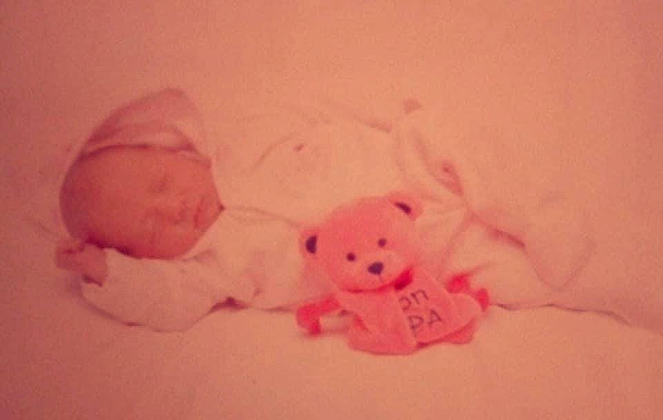 Maëlys a rejoint le concours — aidez-le/la à gagner de superbes lots ! baby, child, drawing, person, pink