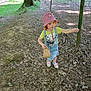 Lou-ann a rejoint le concours — aidez-le/la à gagner de superbes lots ! child, forest, path, hat, denim_overalls, paper_bag, tree, leaves, sunlight, nature, outdoor, walking, curious, young_child, footwear, fence, greenery, daylight, exploring, casual_clothing