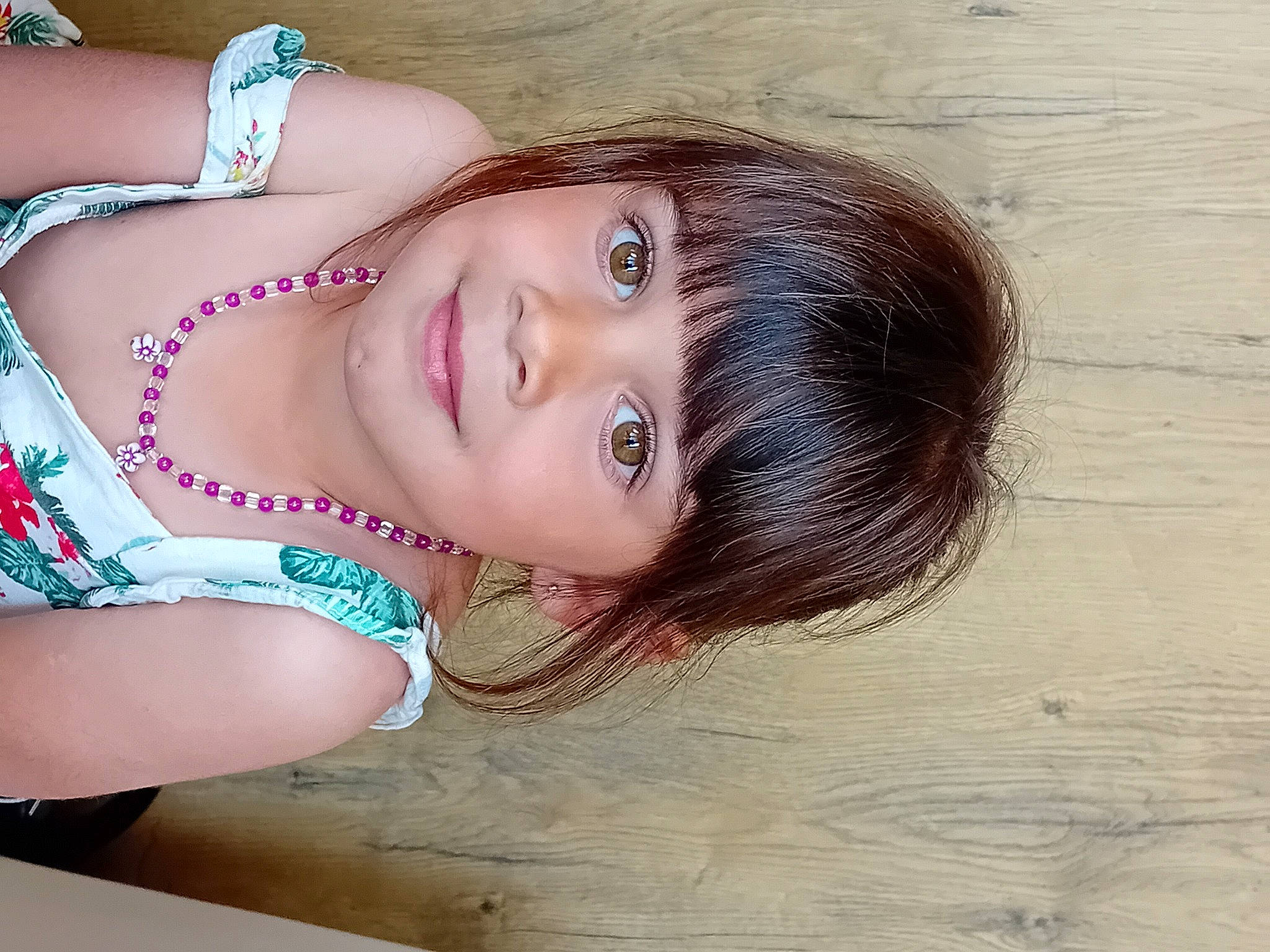 Chloé a rejoint le concours — aidez-le/la à gagner de superbes lots ! beauty, black_hair, blond, chest, eyebrow, eyelash, flash_photography, hair, happy, human_body, jaw, joy, leisure, lip, long_hair, nose, people_in_nature, person, skin, smile