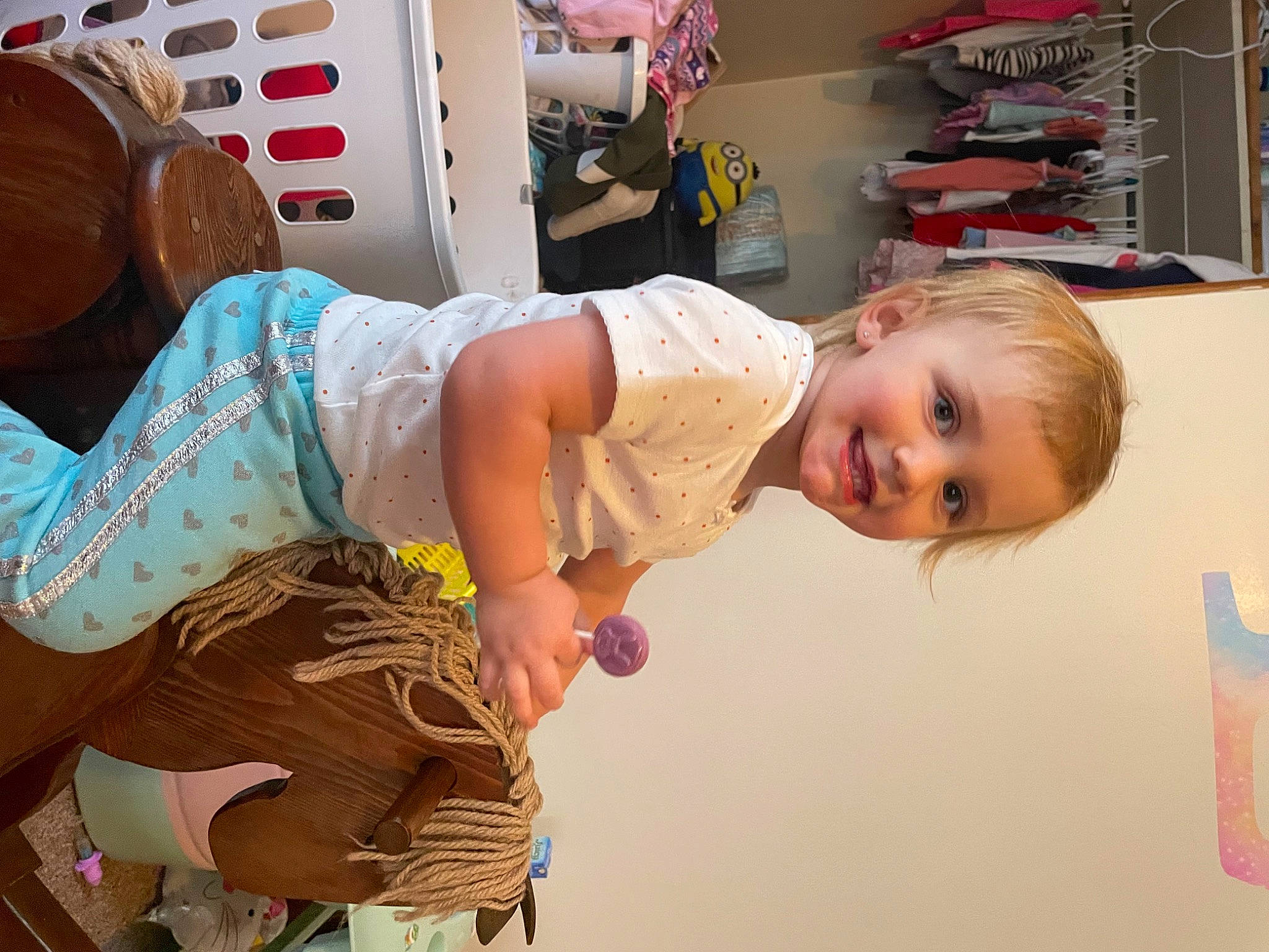 Everley is registered to the contest to win money with this photo: abdomen, baby, child, flooring, fun, happy, jewellery, joy, pattern, person, room, shelf, shelving, sitting, smile, toddler, trunk, vacation, visual_arts, wood