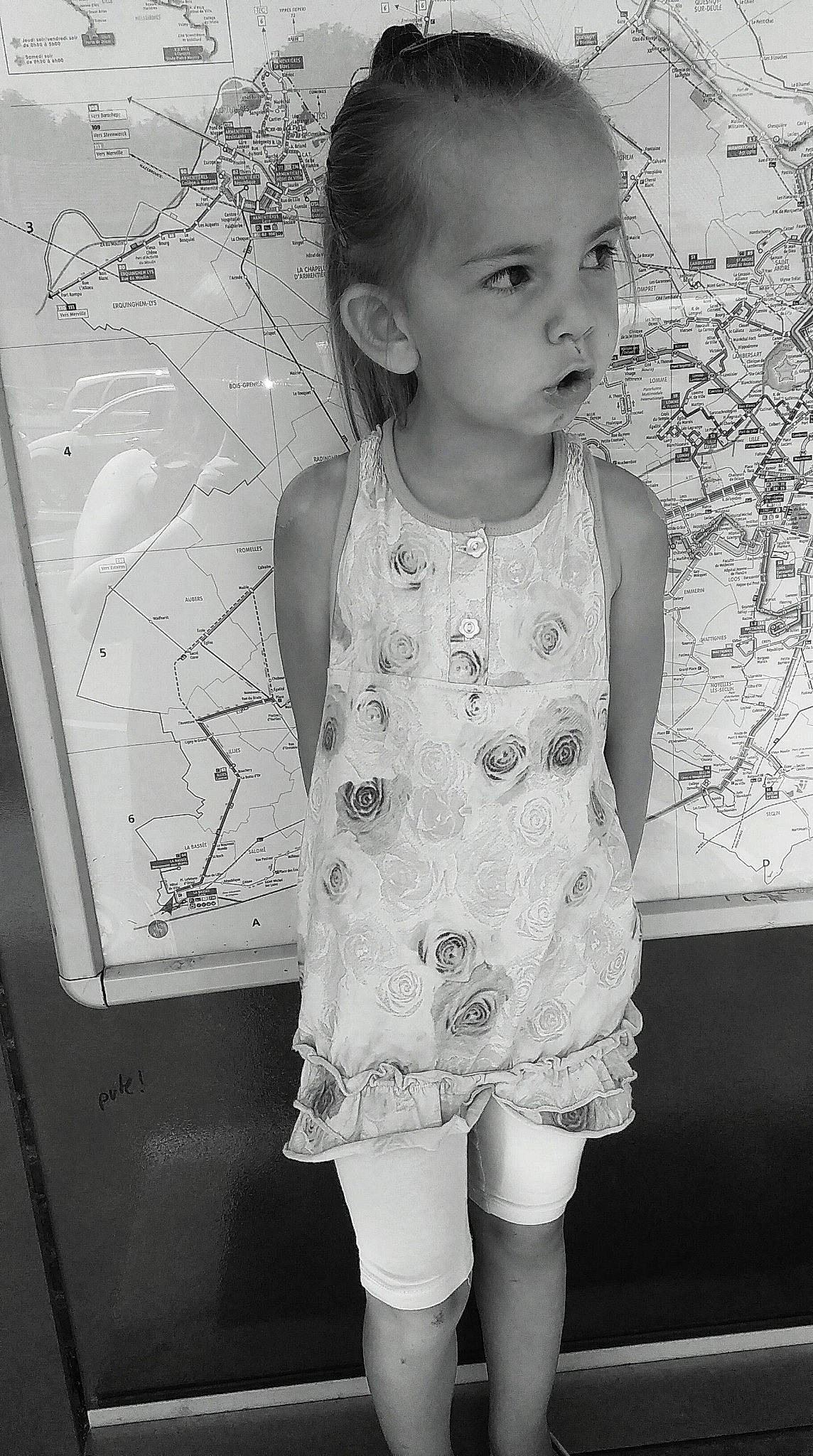 Noemie participe au concours pour gagner de l'argent avec cette photo : beauty, black, black_and_white, child, dress, girl, leg, monochrome, monochrome_photography, person, photo_shoot, photograph, photography, shoulder, skin, smile, snapshot, standing, textile, toddler