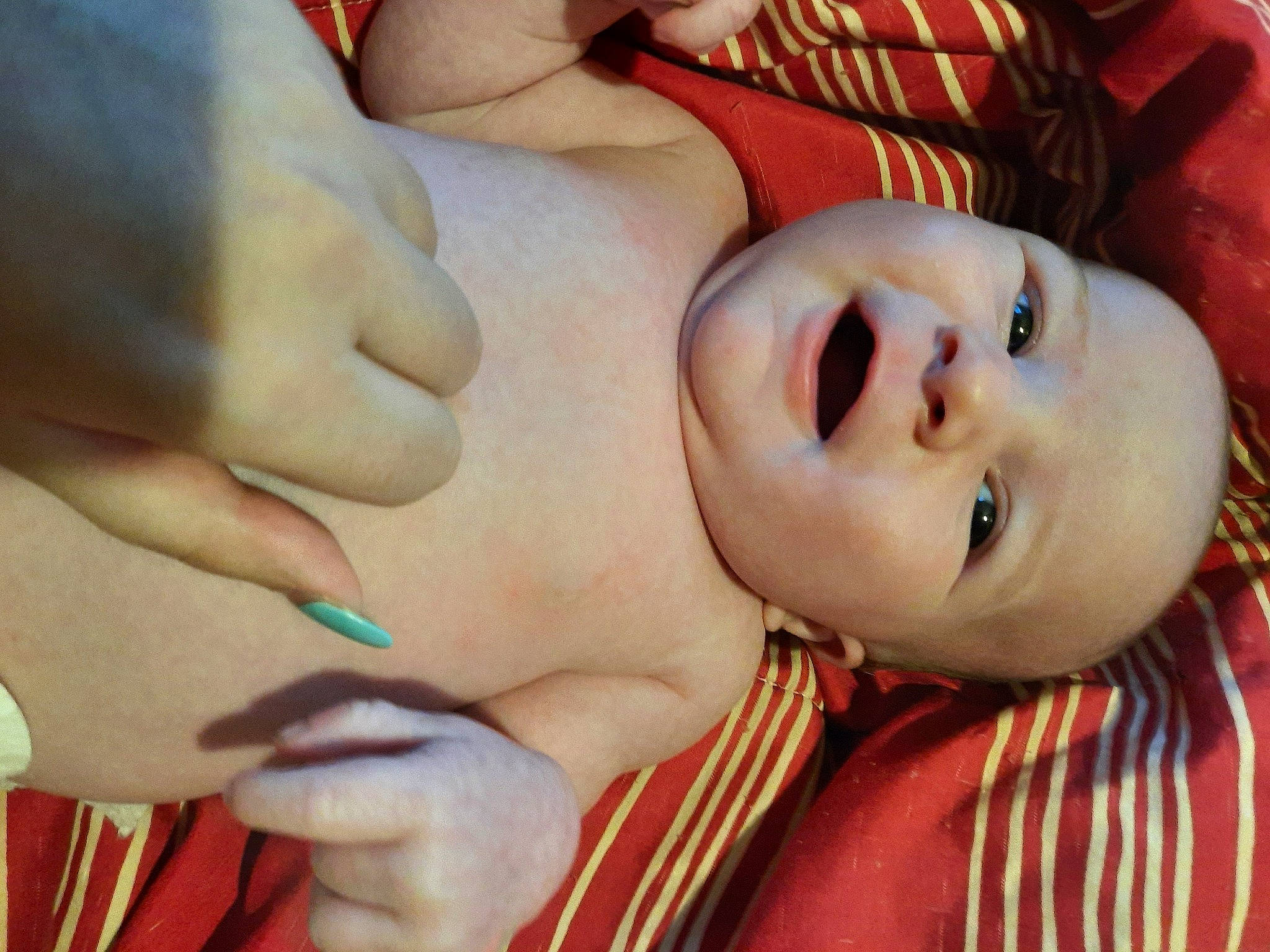 Edgar is registered to the contest to win money with this photo: baby, cheek, eyebrow, eyelash, finger, gesture, hand, happy, head, human_body, lip, mouth, muscle, nail, neck, nose, person, skin, smile, thumb