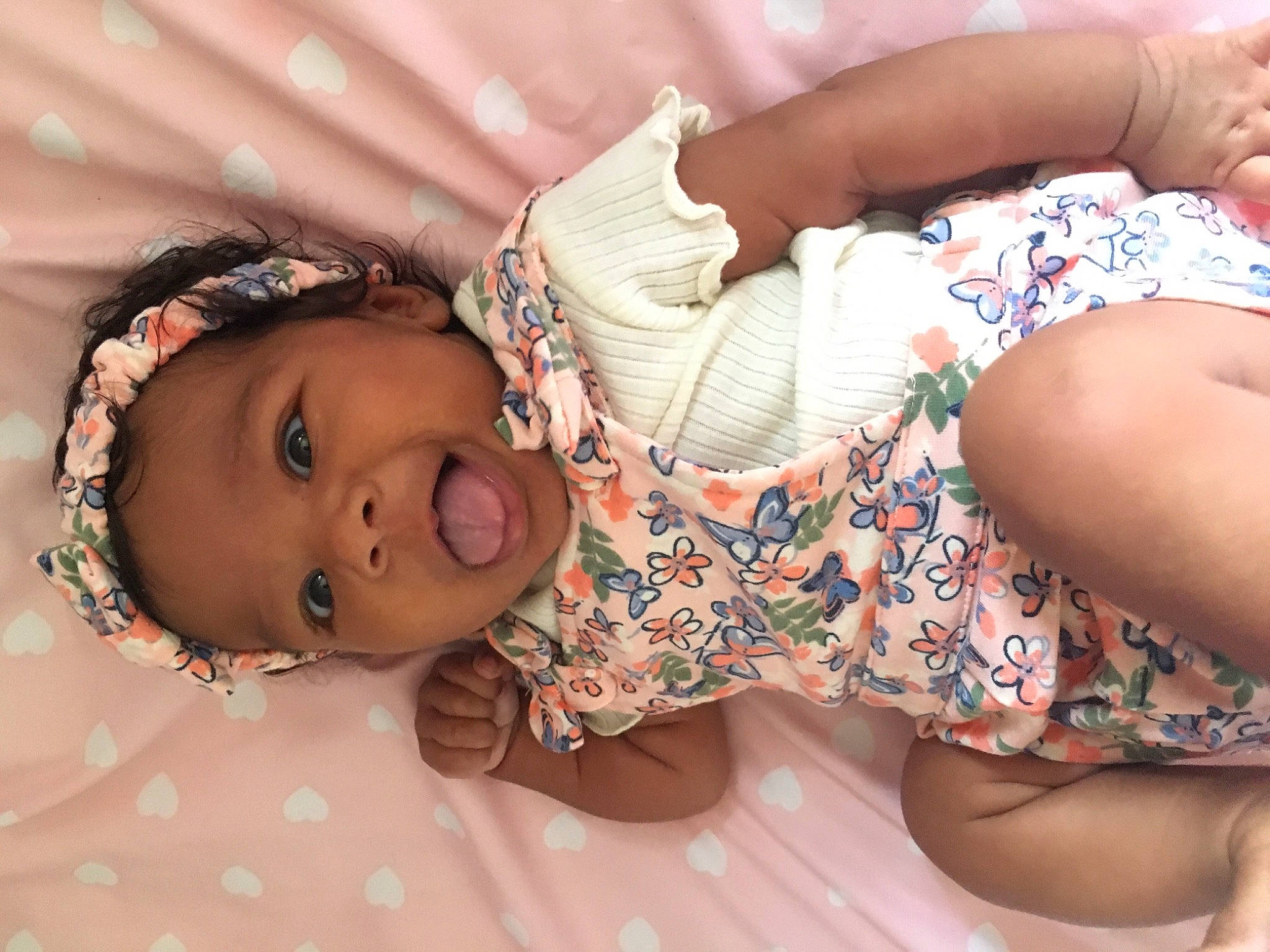 Cambree is registered to the contest to win money with this photo: arm, eye, eyelash, facial_expression, finger, hairstyle, hand, happy, head, human, human_body, joint, mouth, muscle, neck, organ, person, pink, product, skin