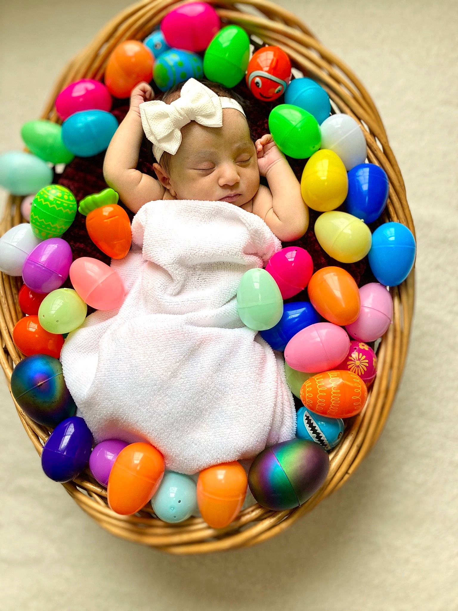 Varalika joined the competition — help win amazing prizes! baby_products, baked_goods, basket, child, confectionery, cuisine, dessert, easter, event, fashion_accessory, food, hand, happy, holiday, icing, ingredient, person, play, sugar_cake, sweetness