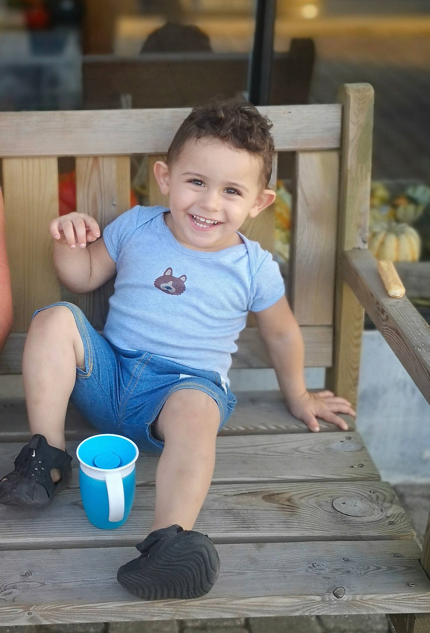 Kilyan participe au concours pour gagner de l'argent avec cette photo : baby, beauty, child, joy, leisure, person, play, sitting, skin, smile, toddler, vacation