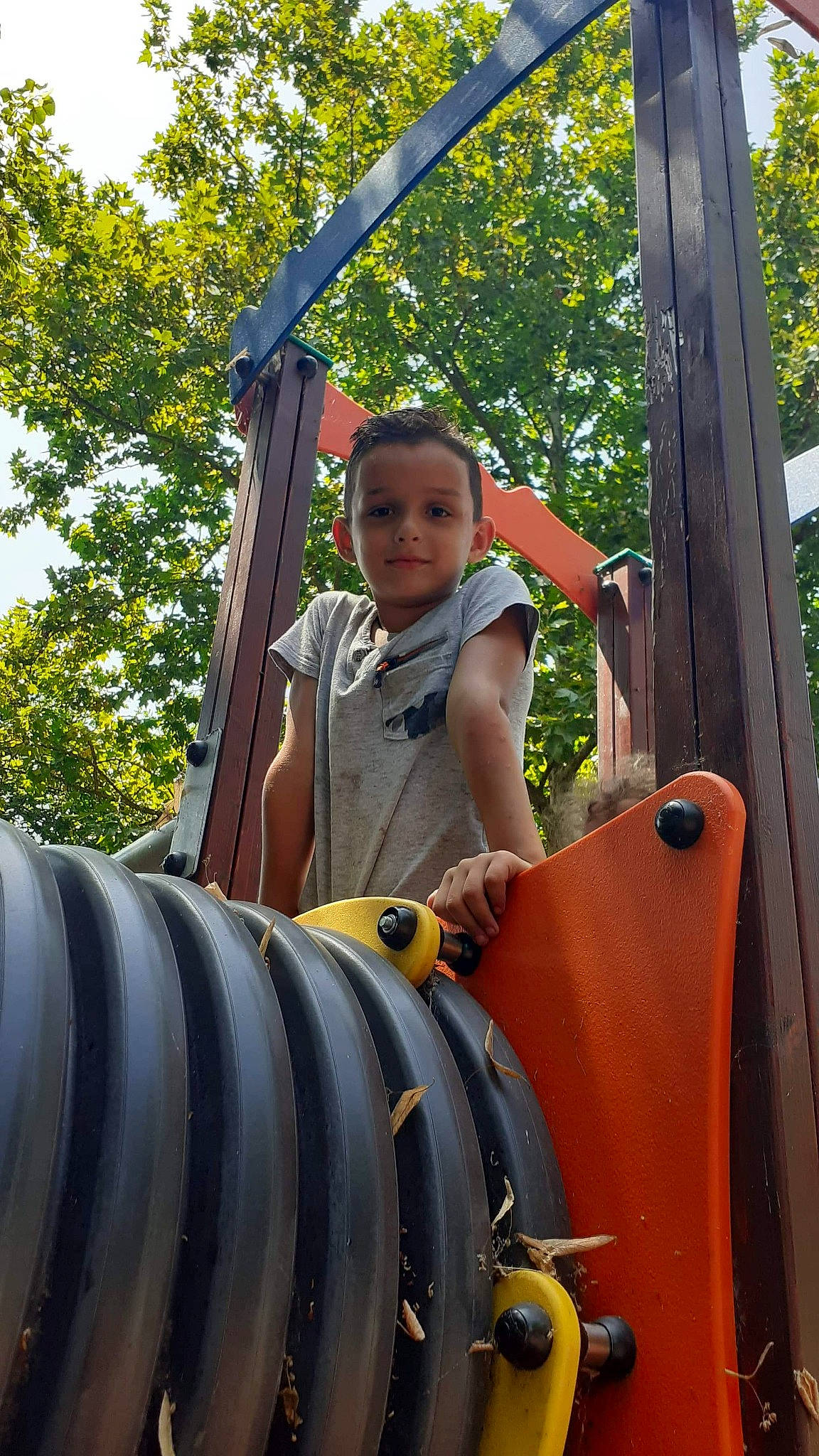 Diego participe au concours pour gagner de l'argent avec cette photo : joy, person